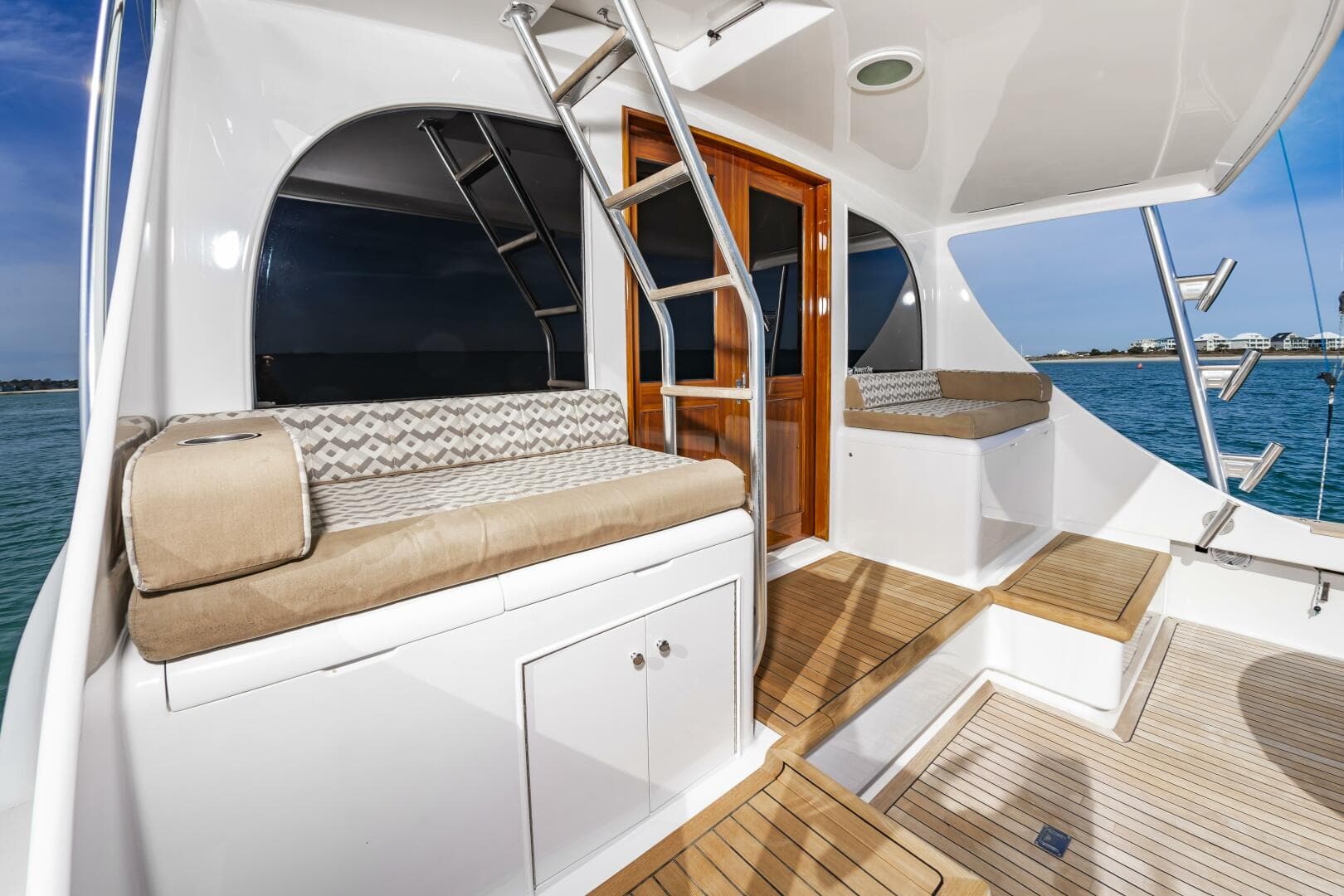 1994 Jarrett Bay 54 — photo 14