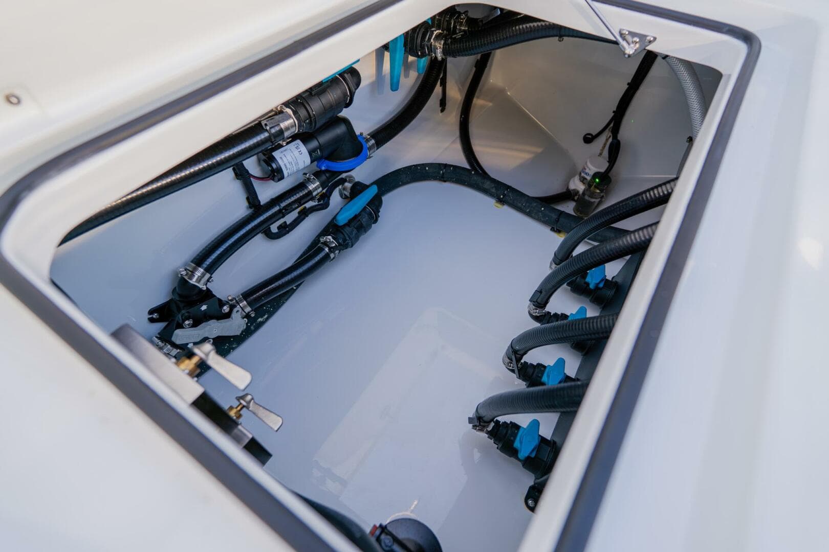 2025 Freeman 42 Lr — photo 41