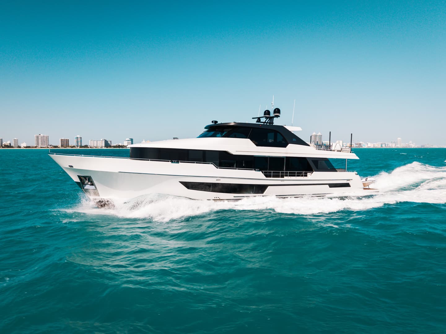 2024 Ocean Alexander 32 L — photo 3