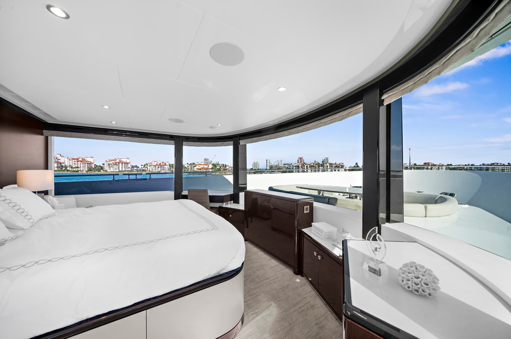 2024 Ocean Alexander 32 L — photo 48