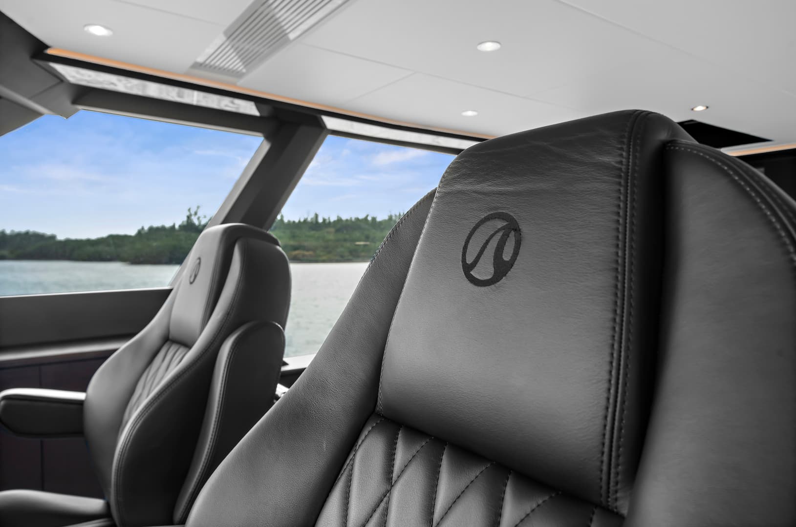 2024 Ocean Alexander 32 L — photo 87