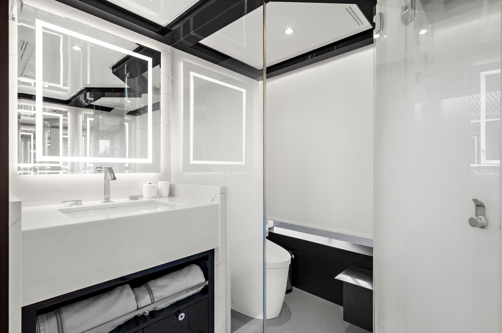 2024 Ocean Alexander 32 L — photo 59