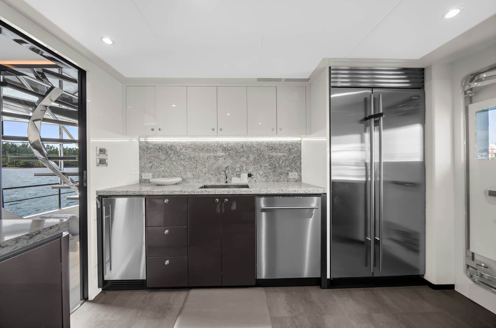 2024 Ocean Alexander 32 L — photo 44