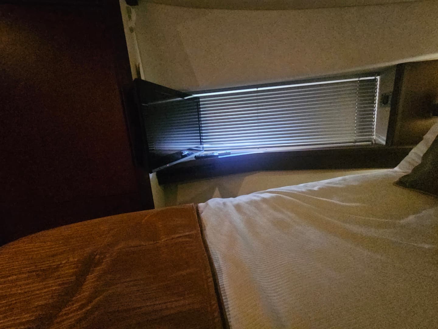 2012 Sea Ray 500 Sundancer — photo 45