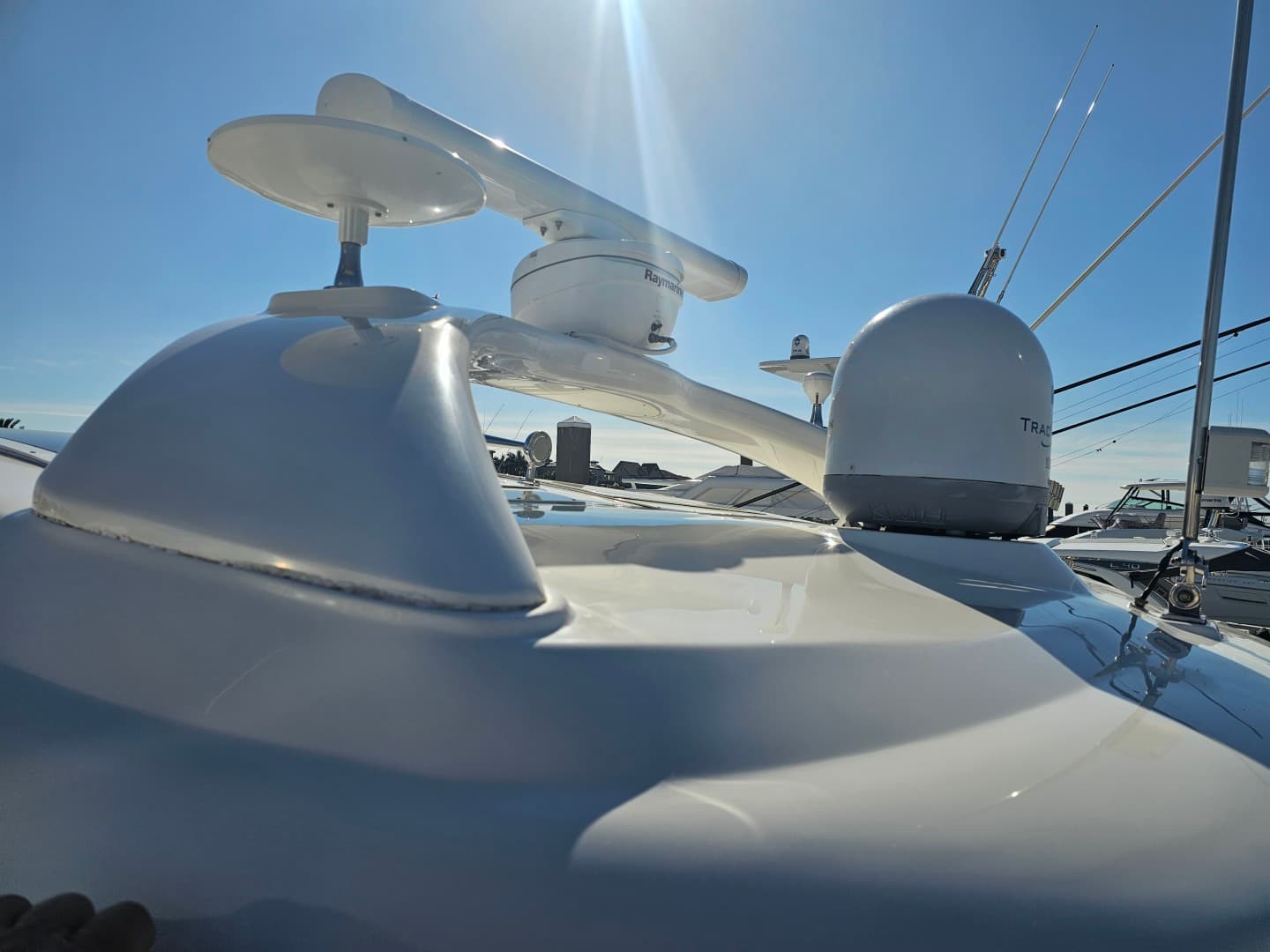 2012 Sea Ray 500 Sundancer — photo 11