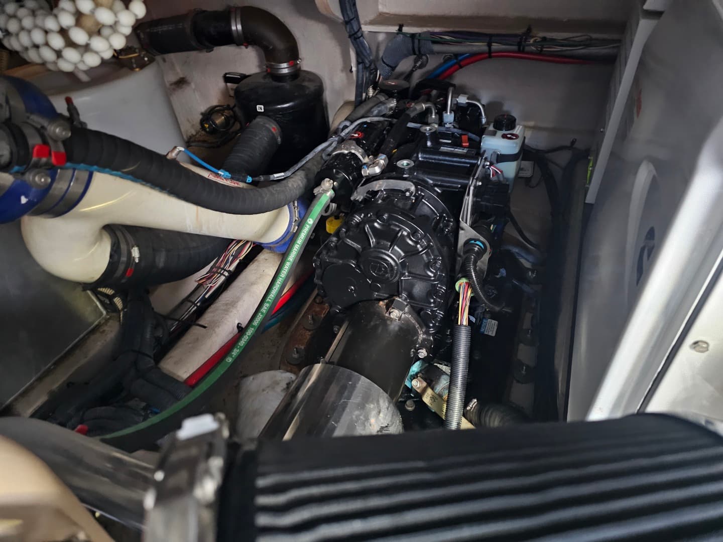 2012 Sea Ray 500 Sundancer — photo 56