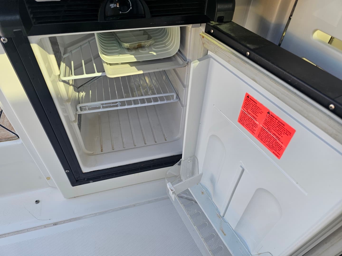 2012 Sea Ray 500 Sundancer — photo 16