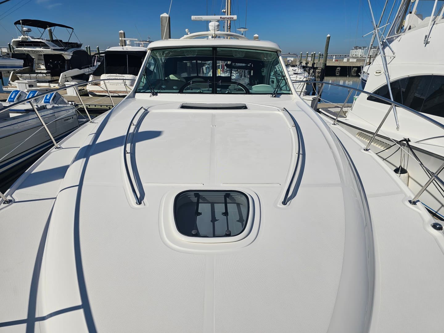 2012 Sea Ray 500 Sundancer — photo 9