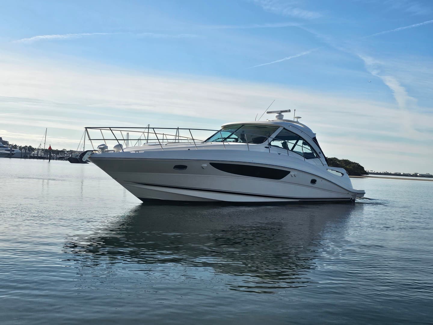 2012 Sea Ray 500 Sundancer — photo 3