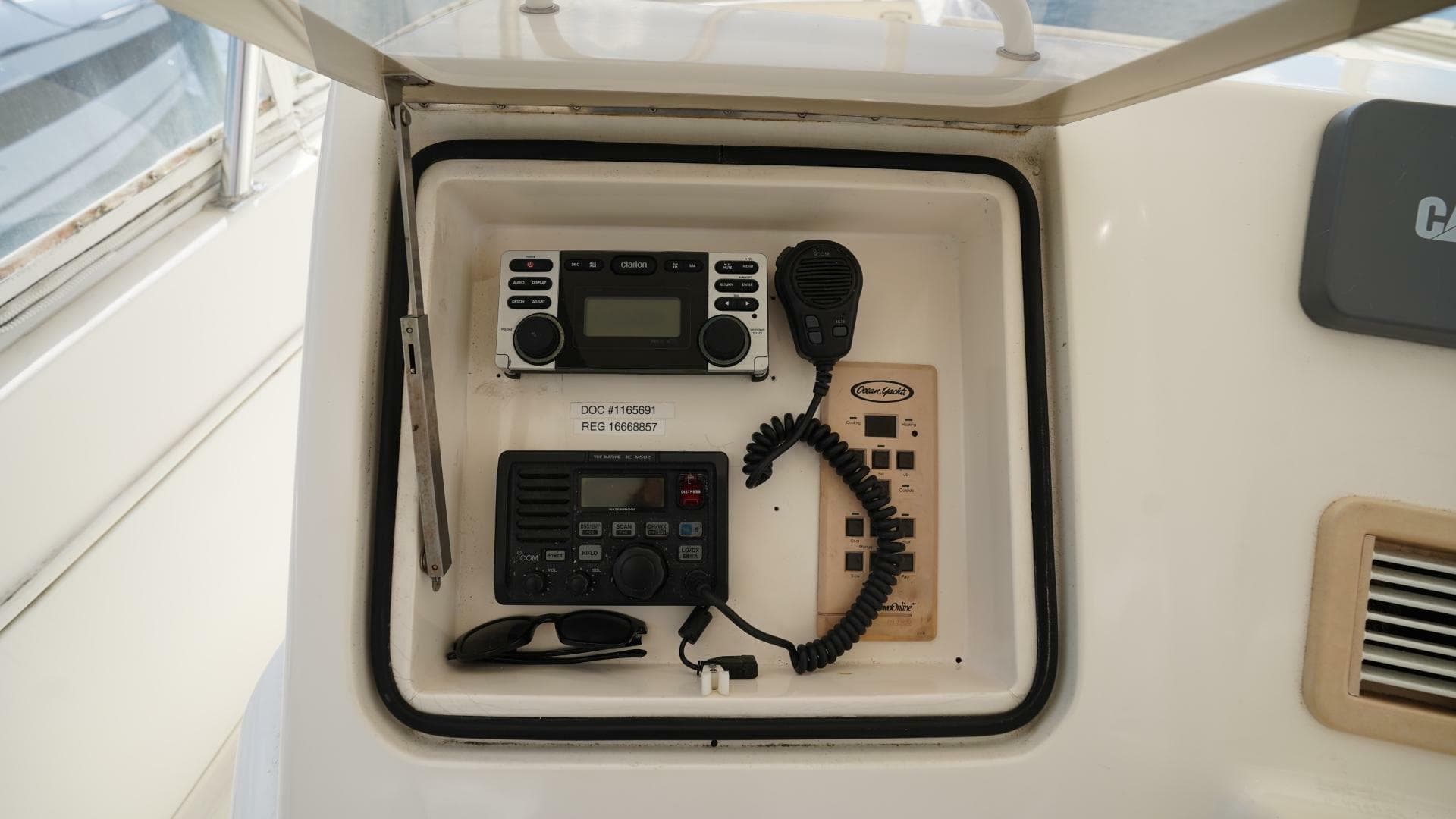 2005 Ocean Yachts — photo 13