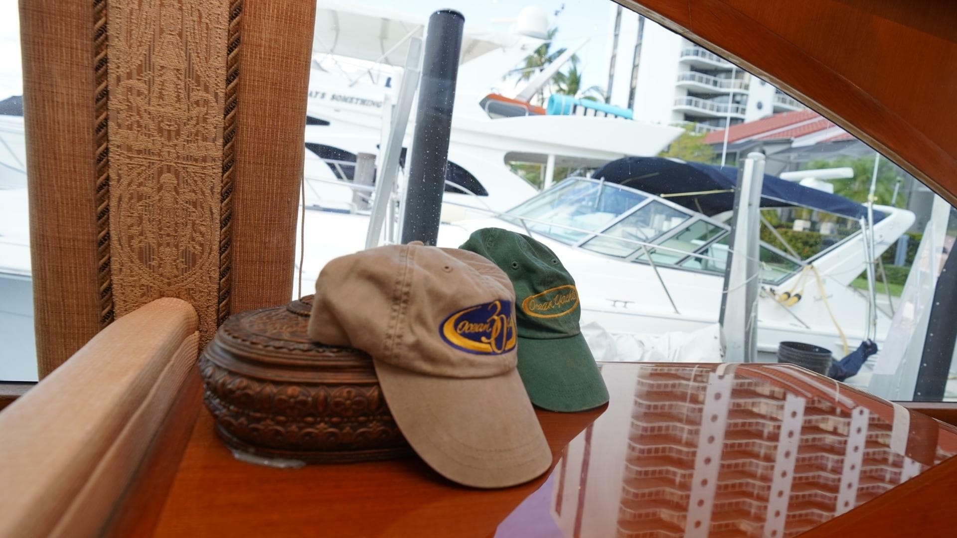 2005 Ocean Yachts — photo 44