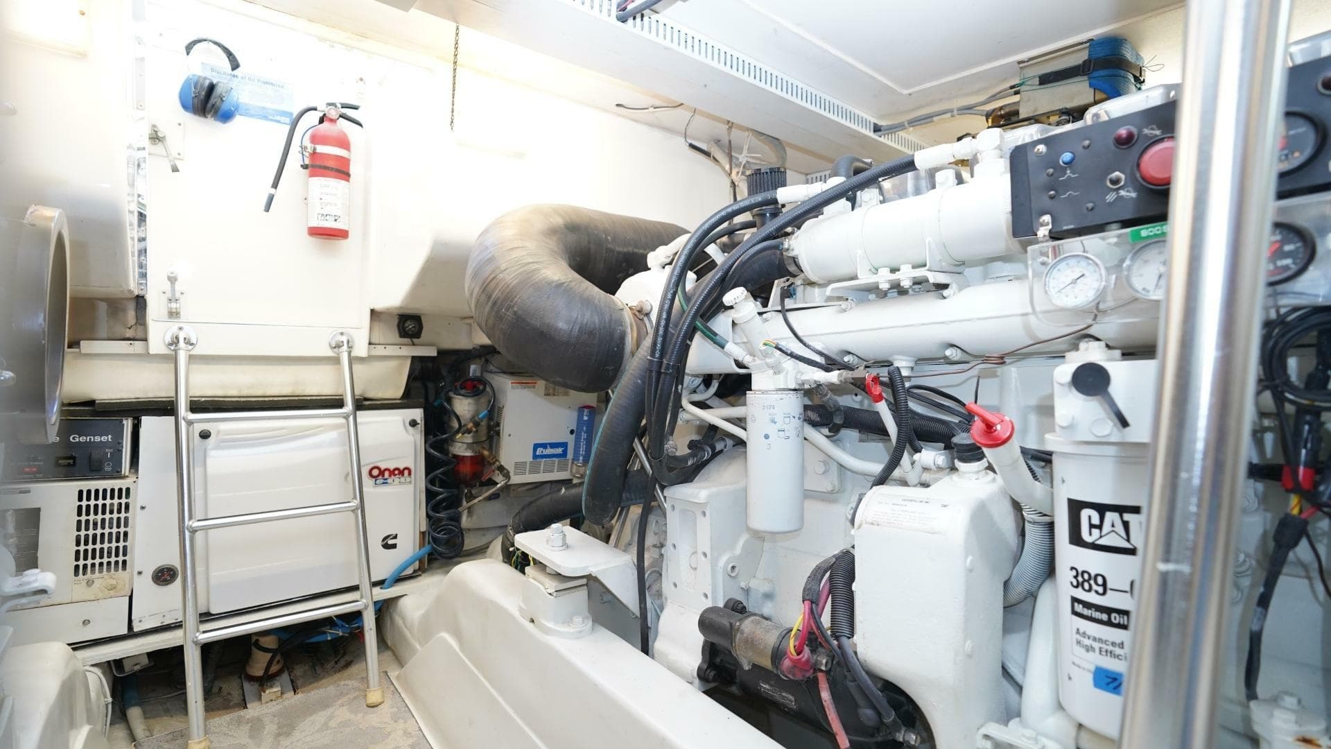 2005 Ocean Yachts — photo 41