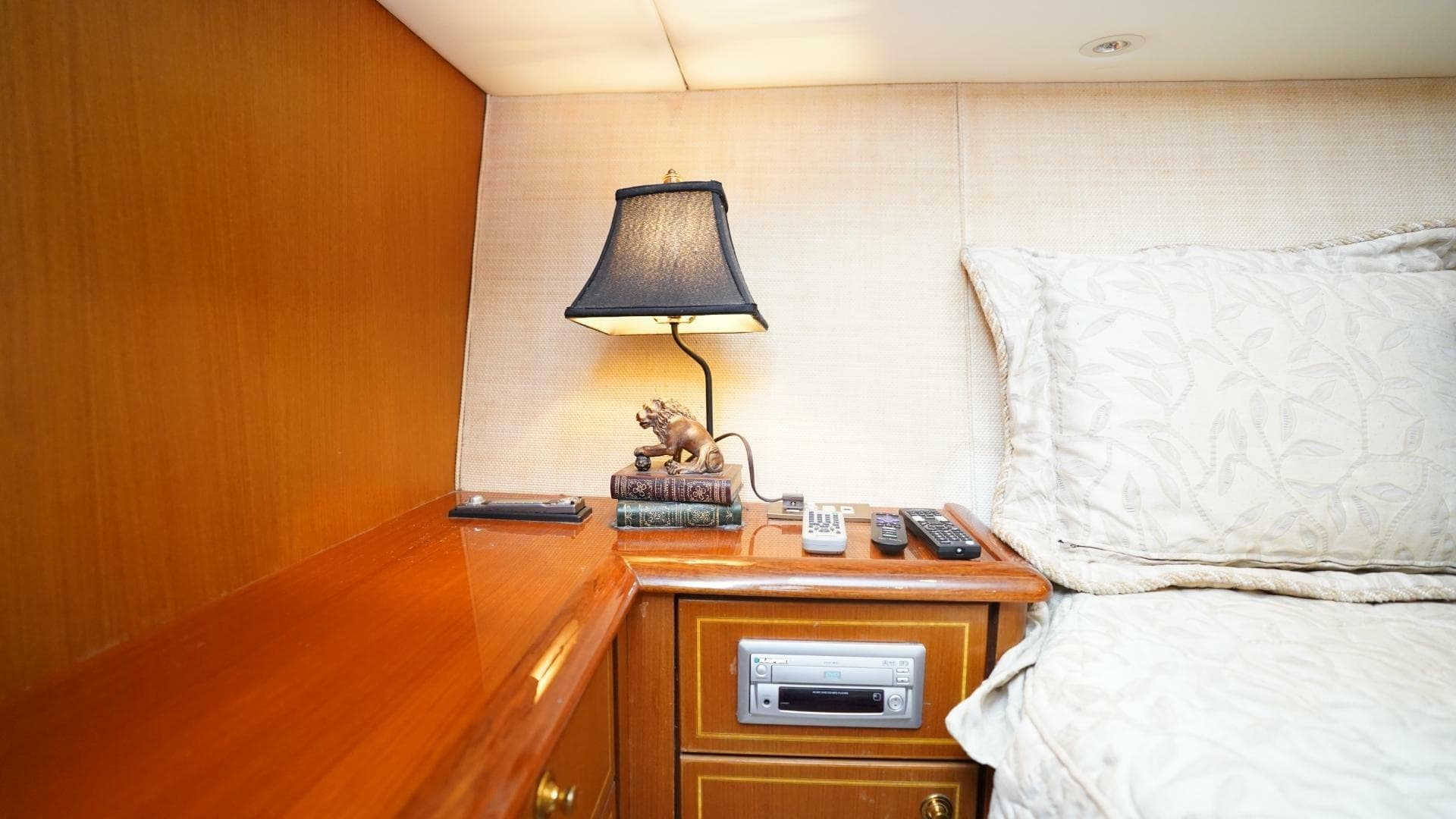 2005 Ocean Yachts — photo 6