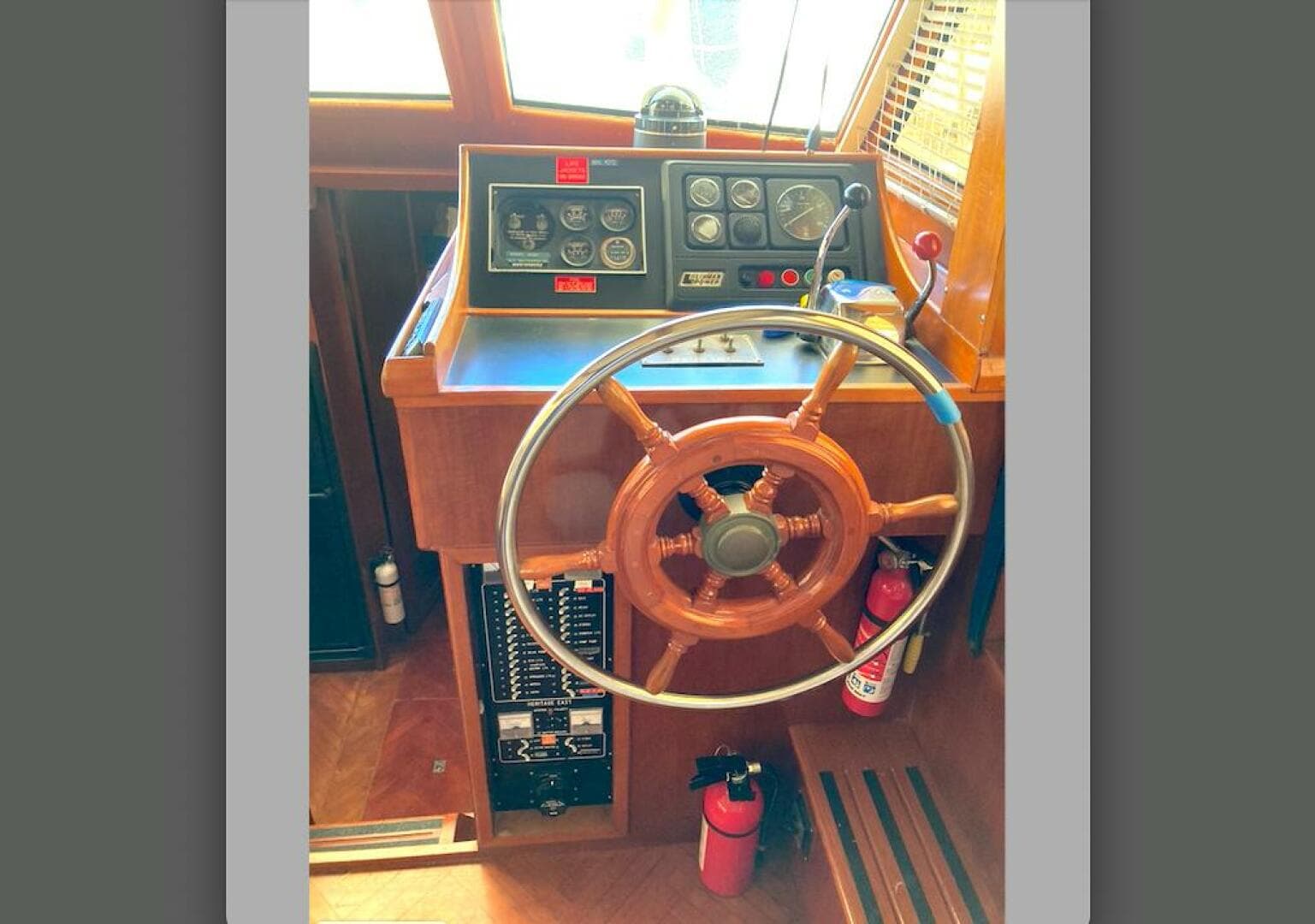 1986 Heritage East Sundeck 36 — photo 27