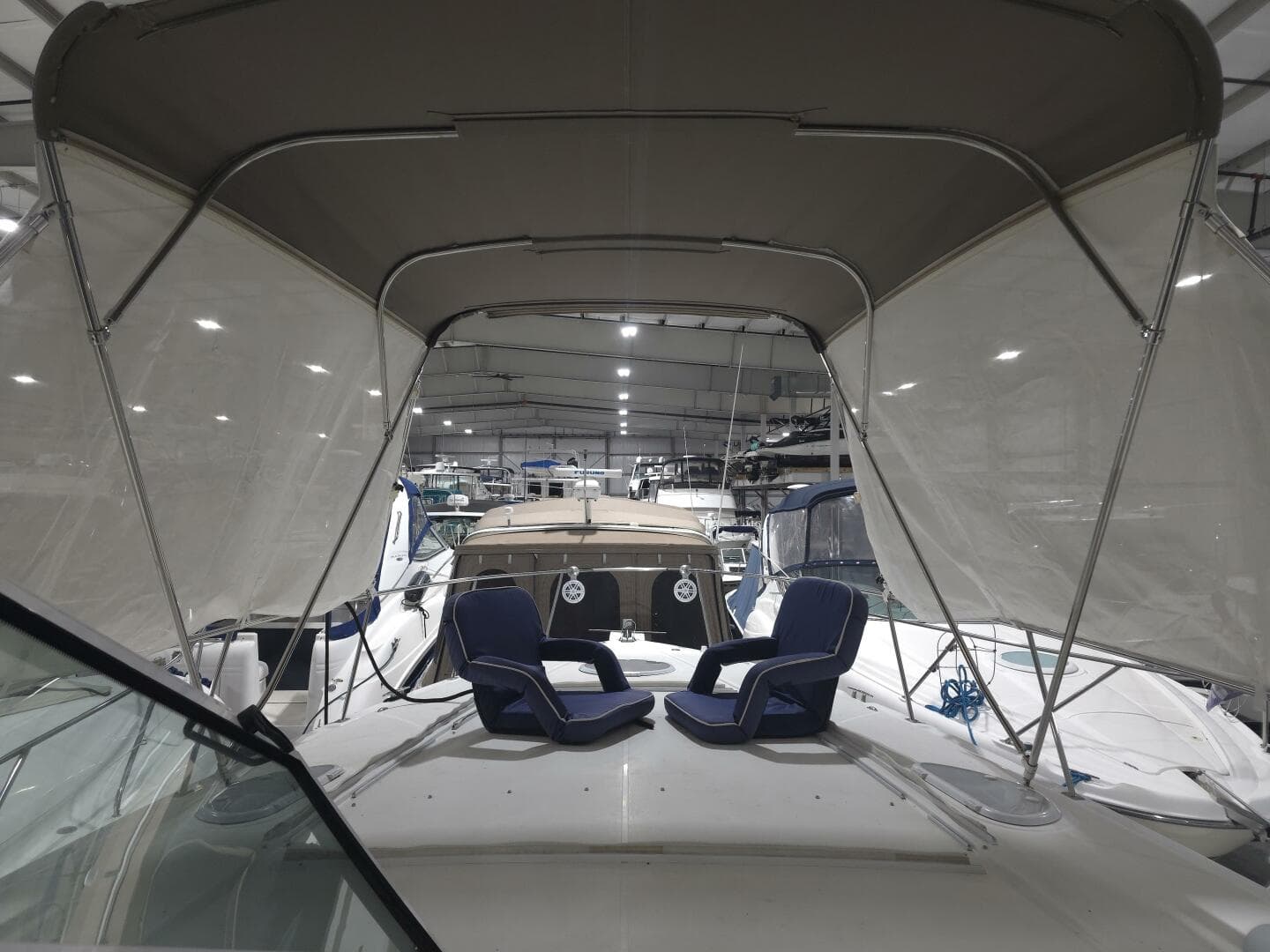 2008 Cruisers Yachts — photo 3