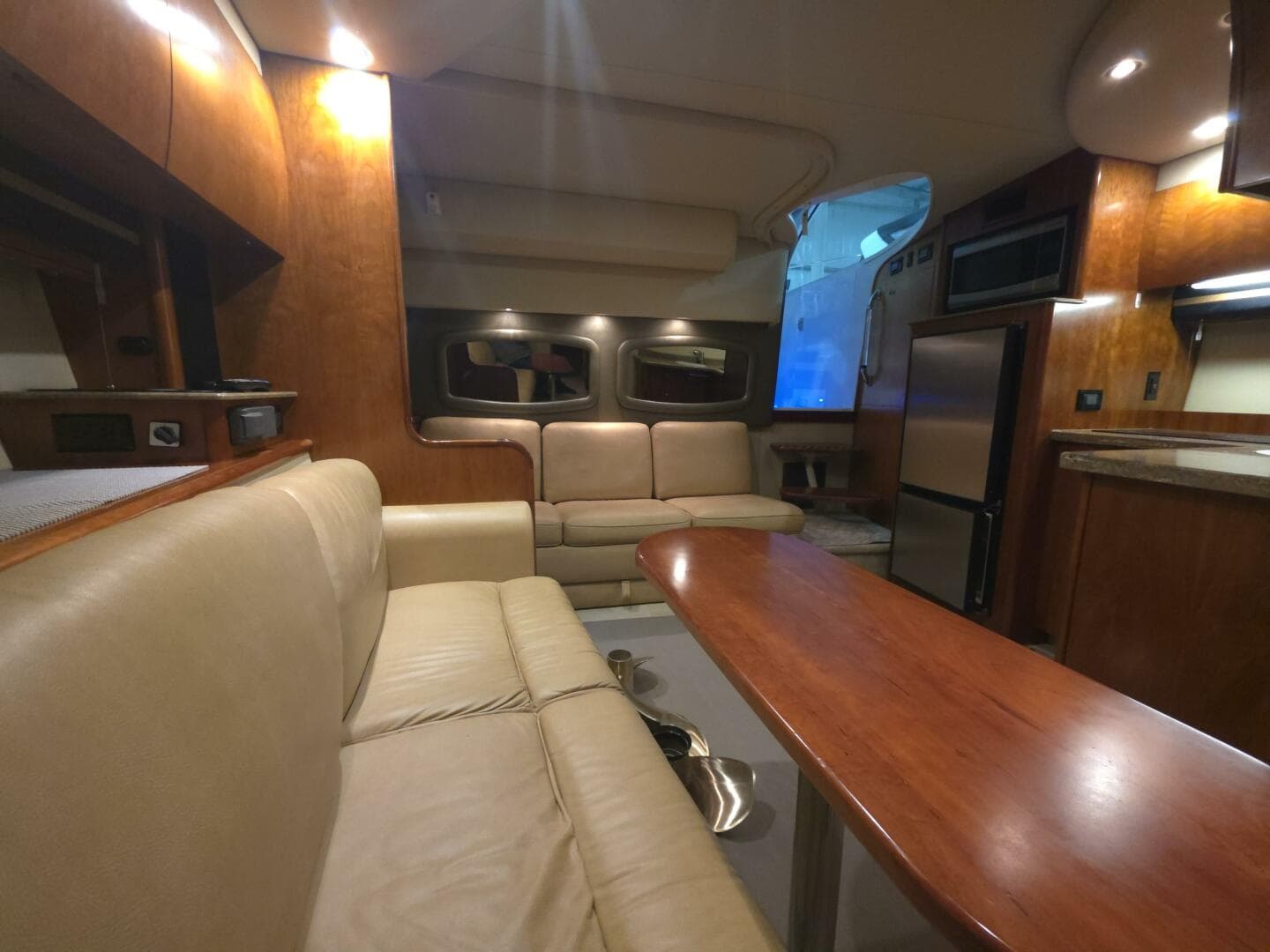 2008 Cruisers Yachts — photo 26