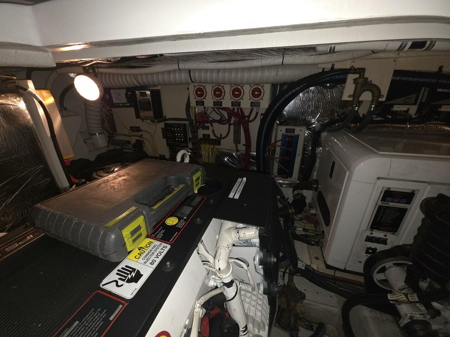 2008 Cruisers Yachts — photo 53