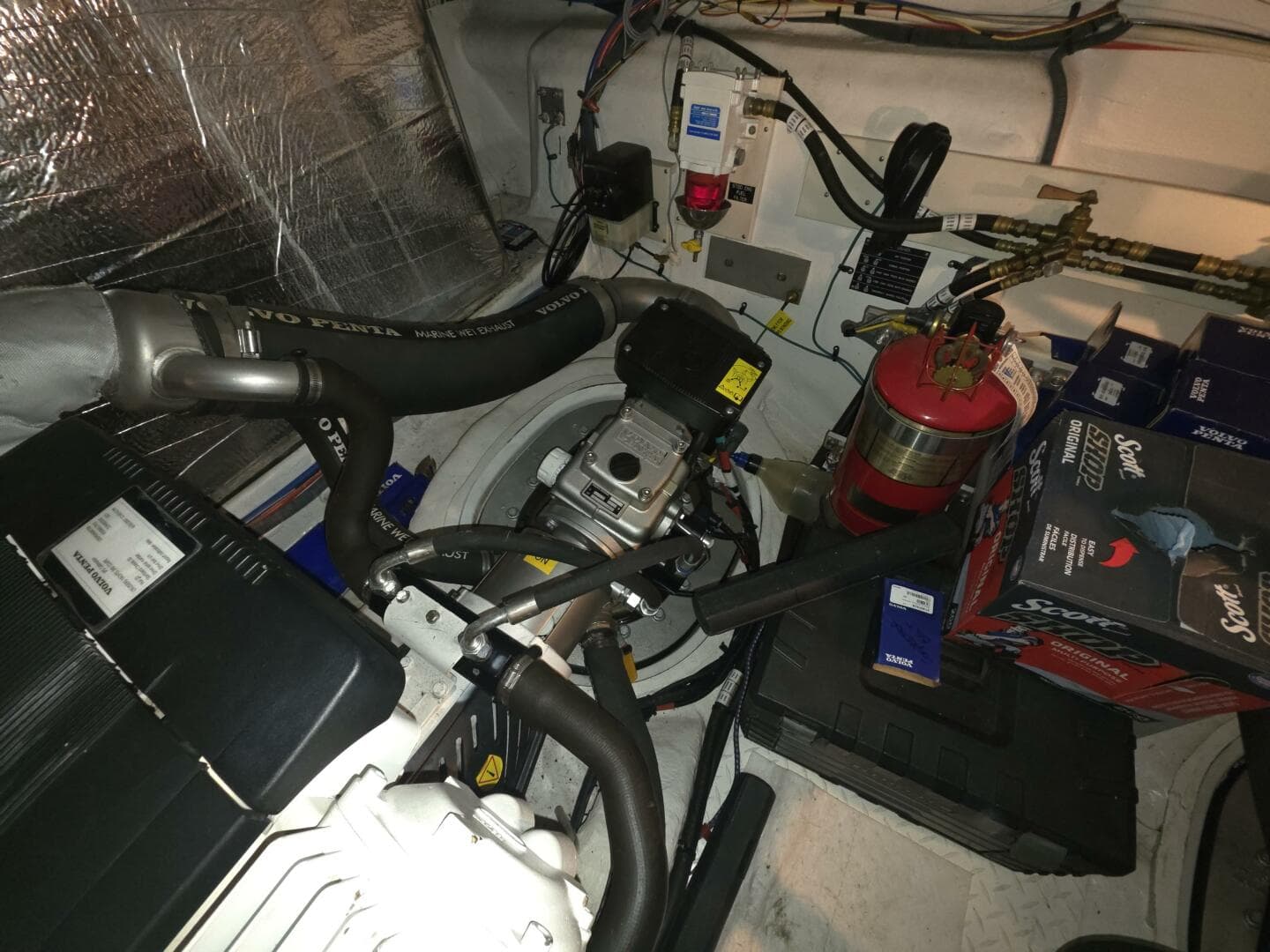 2008 Cruisers Yachts — photo 56