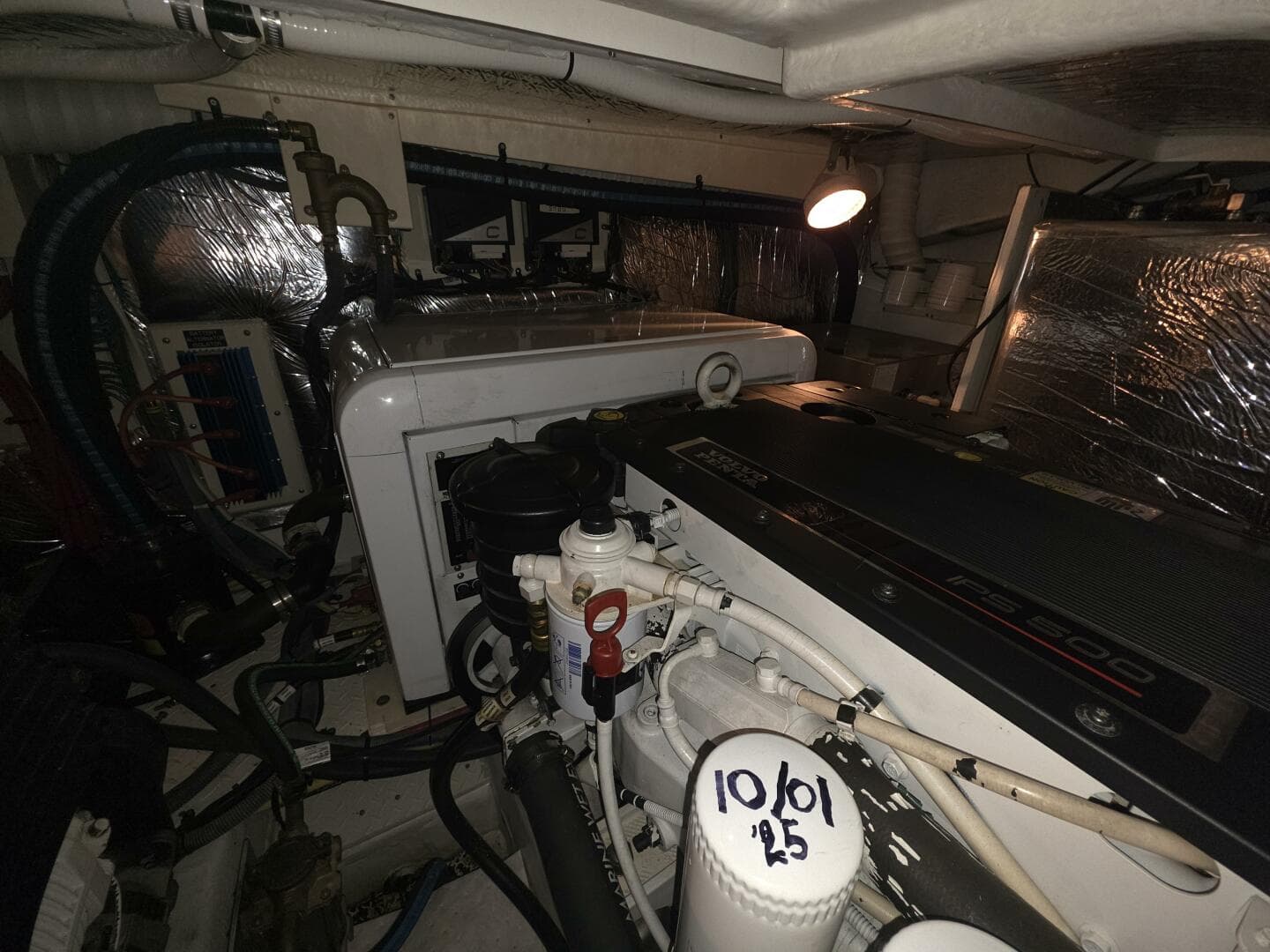 2008 Cruisers Yachts — photo 52