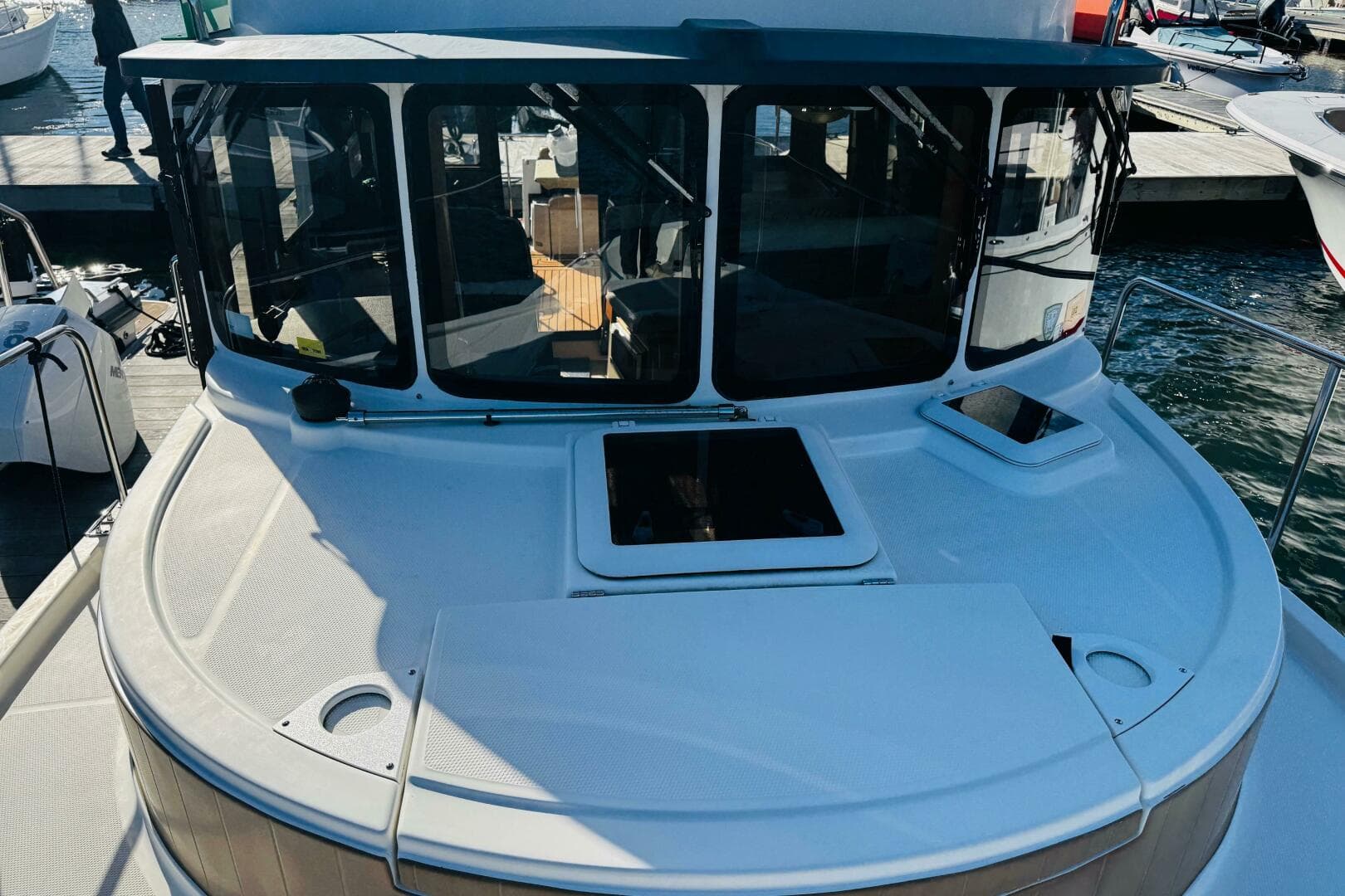 2013 Ranger Tugs R-31 — photo 43