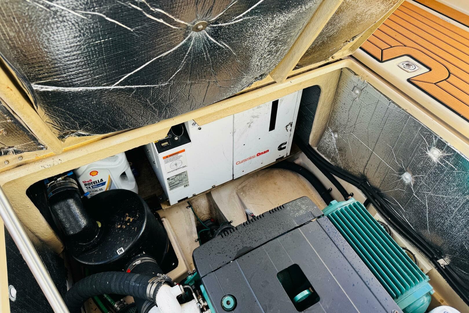 2013 Ranger Tugs R-31 — photo 40