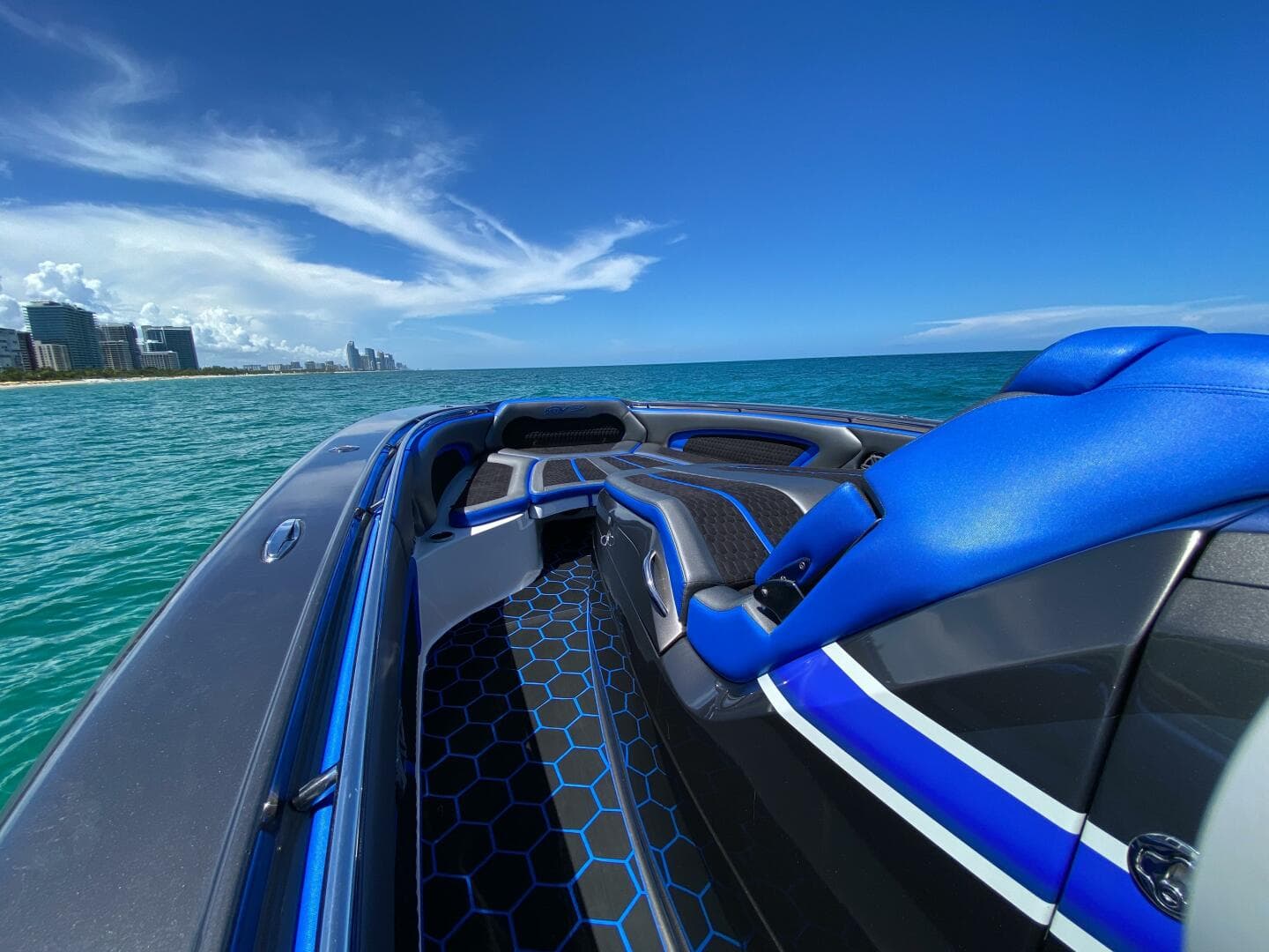 2016 Mti V42 — photo 14