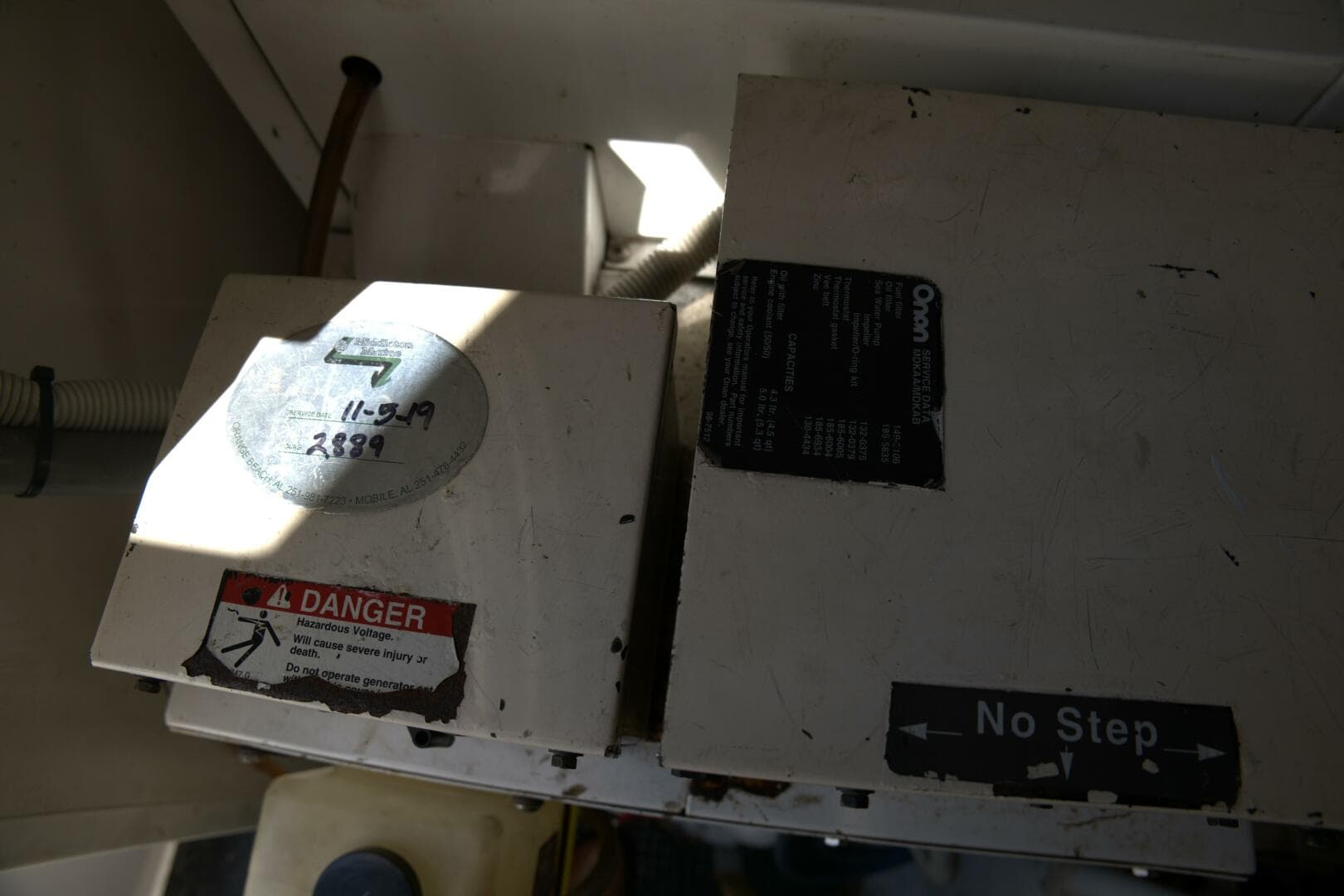 2002 Viking 43 Open — photo 39