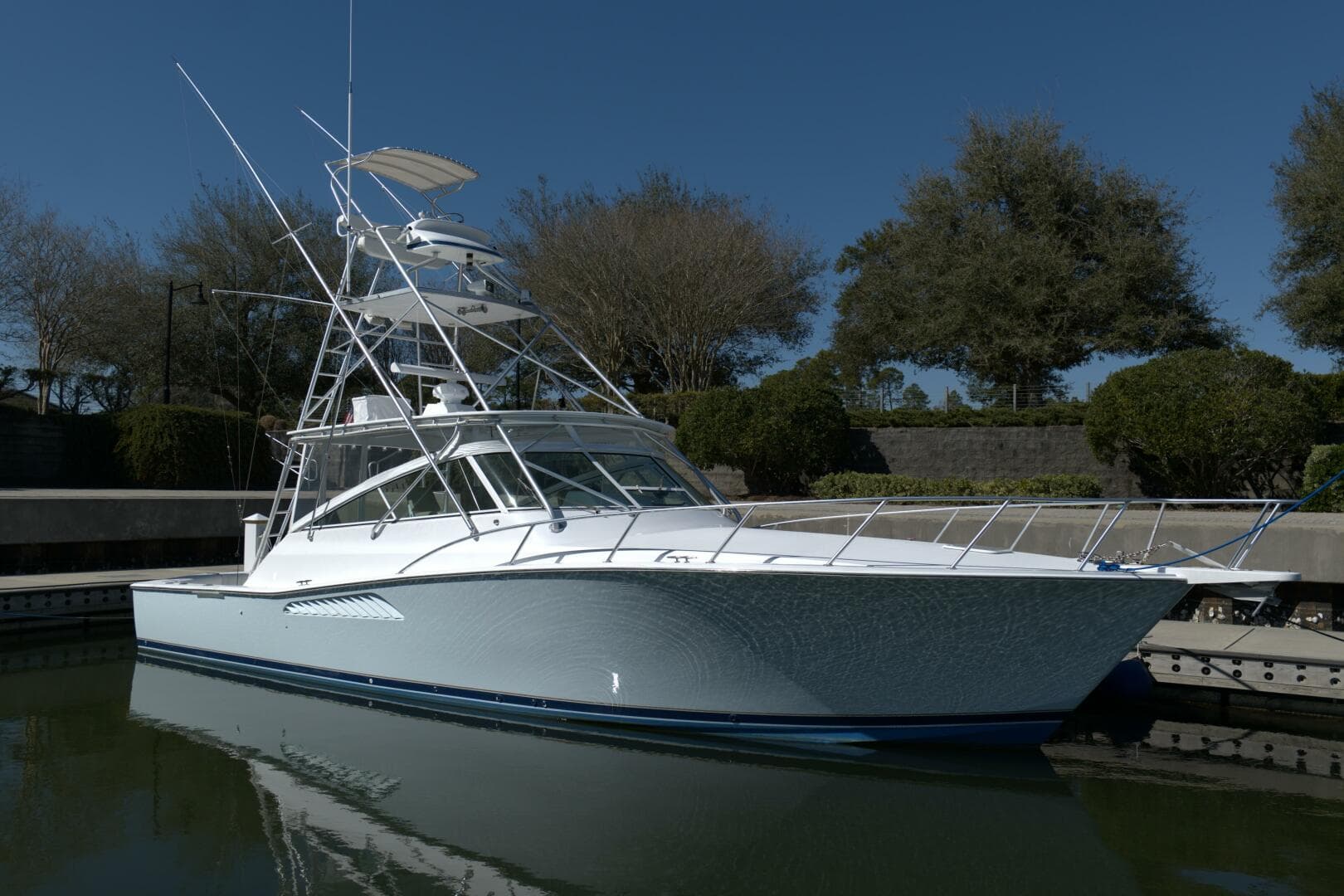 2002 Viking 43 Open — photo 46