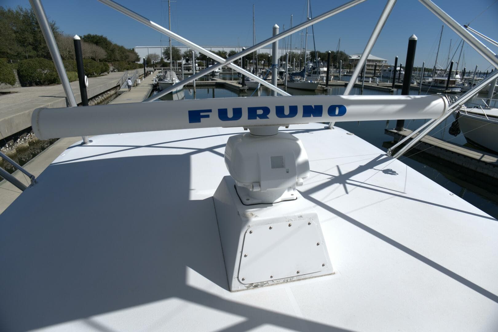 2002 Viking 43 Open — photo 33