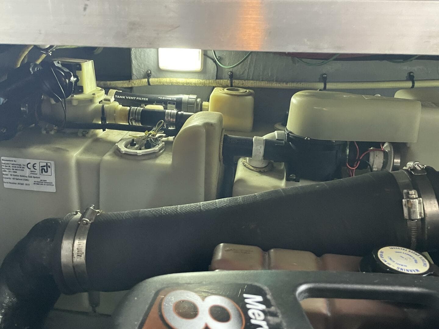 2001 Sea Ray 380 Sundancer — photo 45