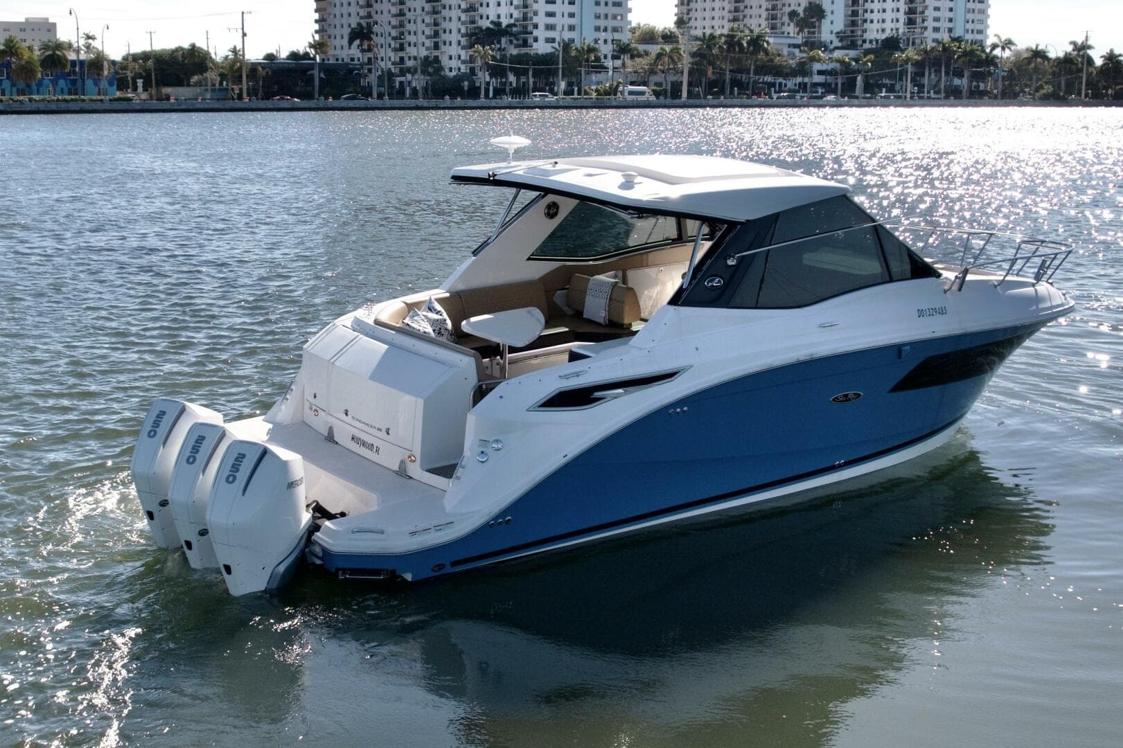 2022 Sea Ray Sundancer 230 — photo 5