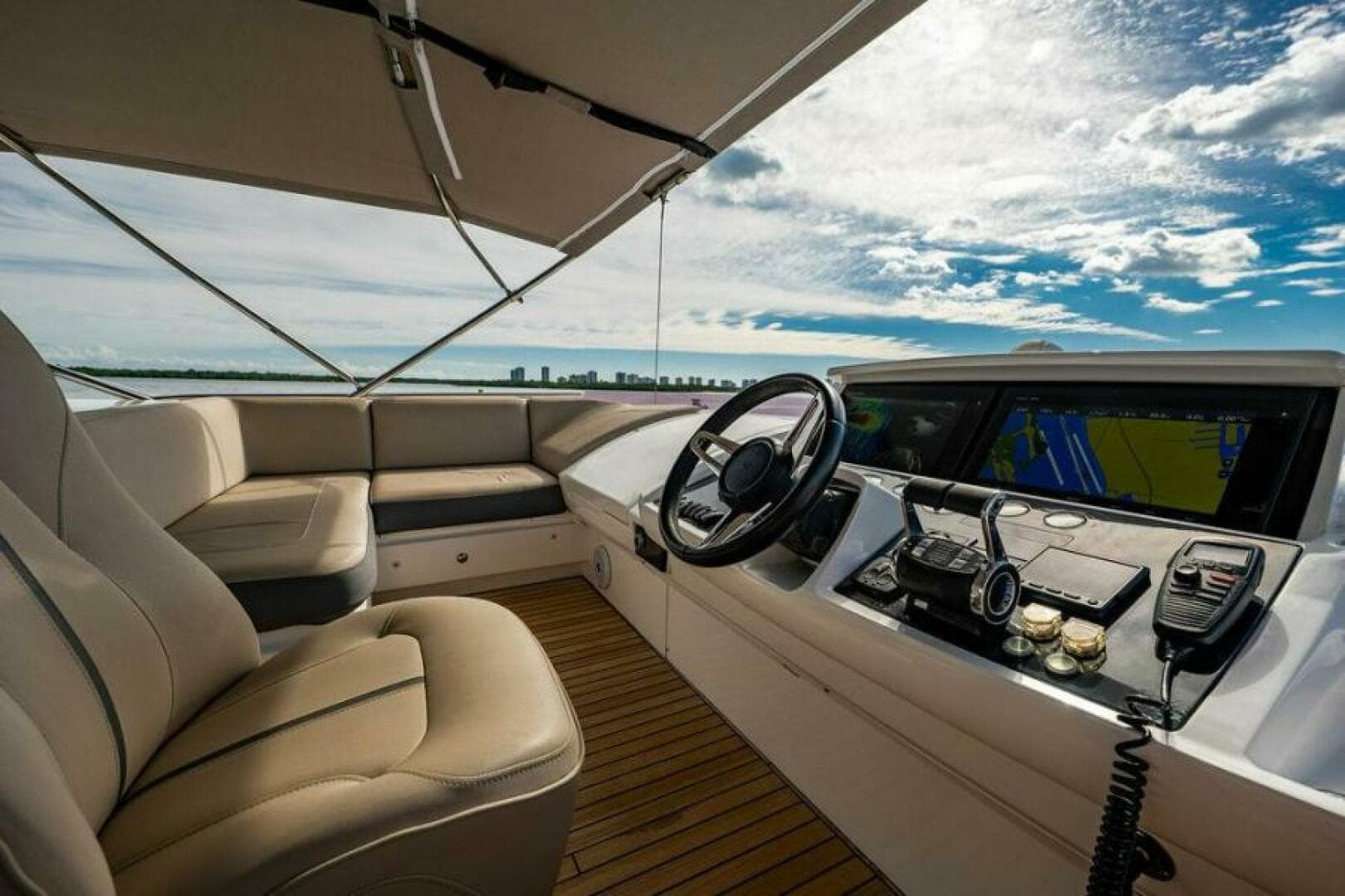 2016 Princess S65 — photo 33
