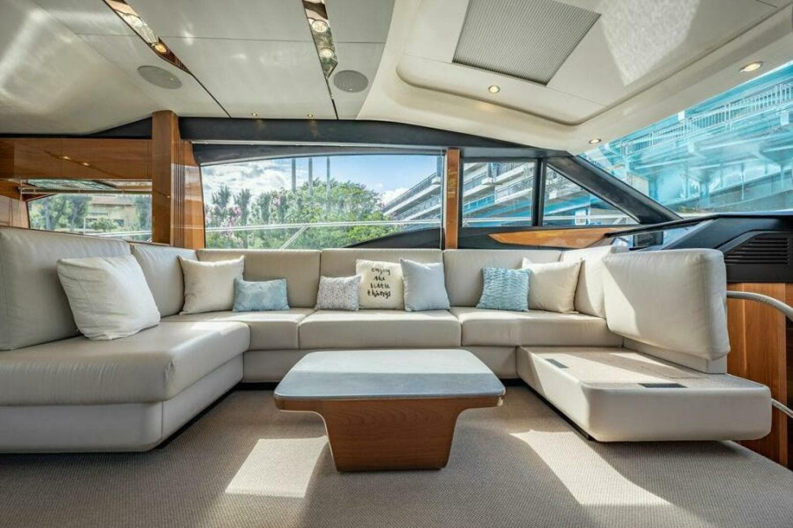 2016 Princess S65 — photo 7