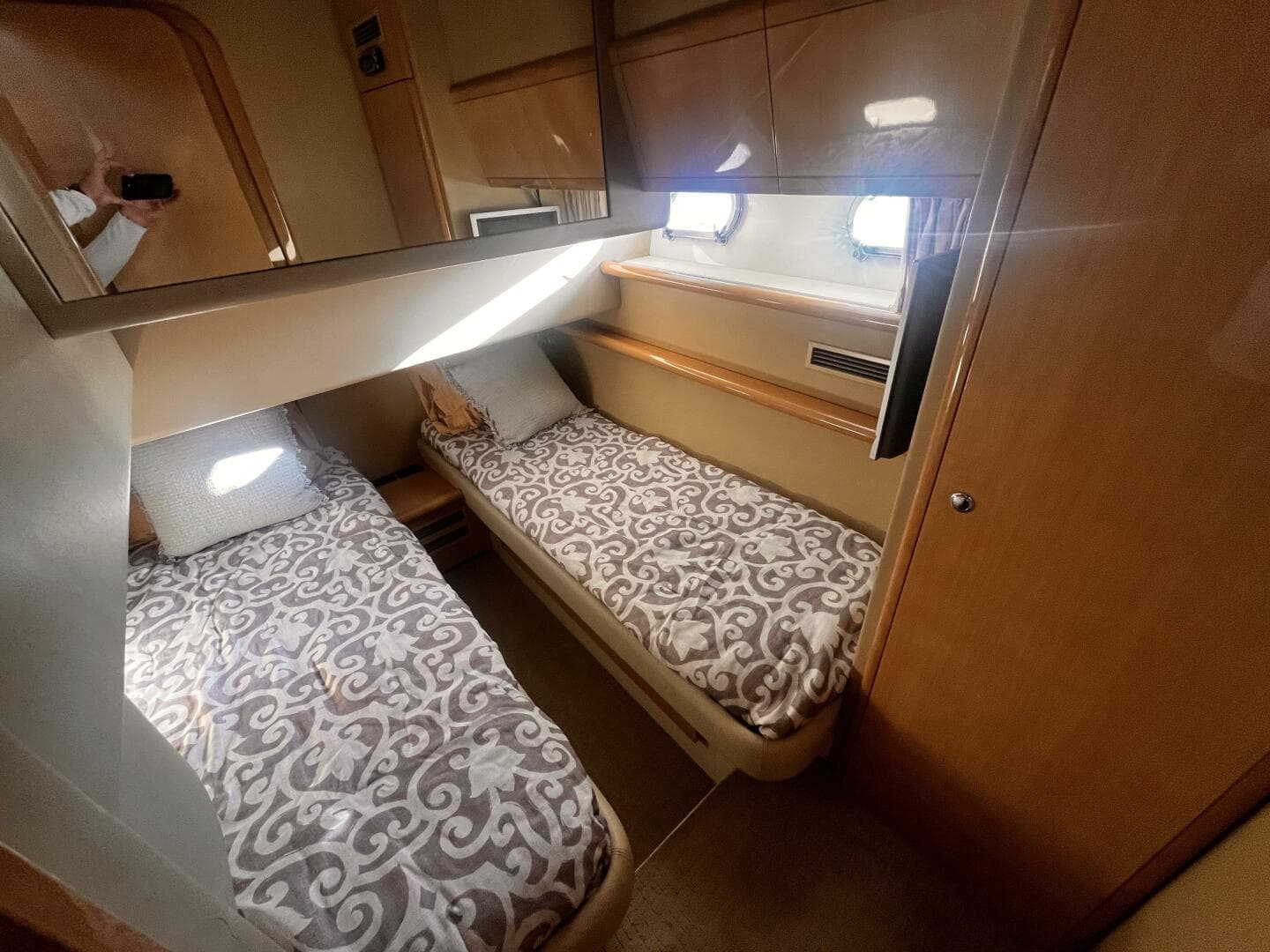 2004 Ferretti Yachts 530 — photo 10