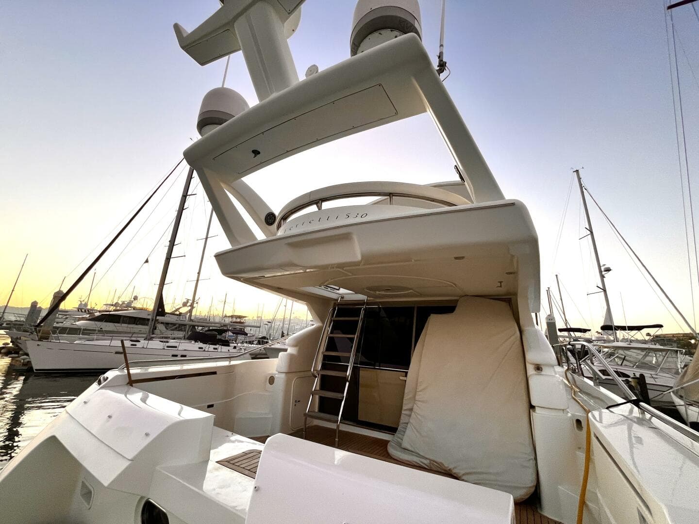 2004 Ferretti Yachts 530 — photo 2
