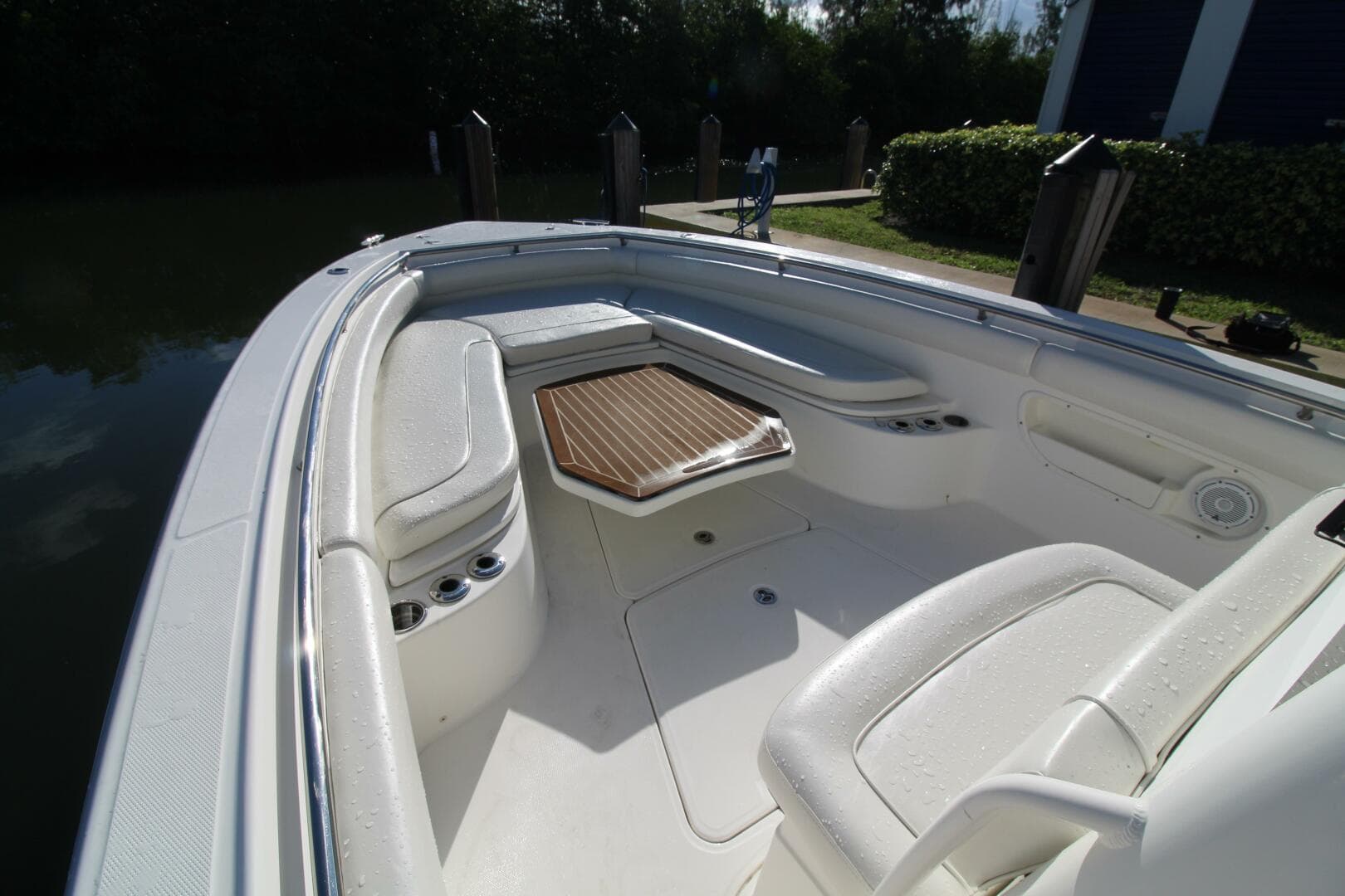 2015 Boston Whaler — photo 9