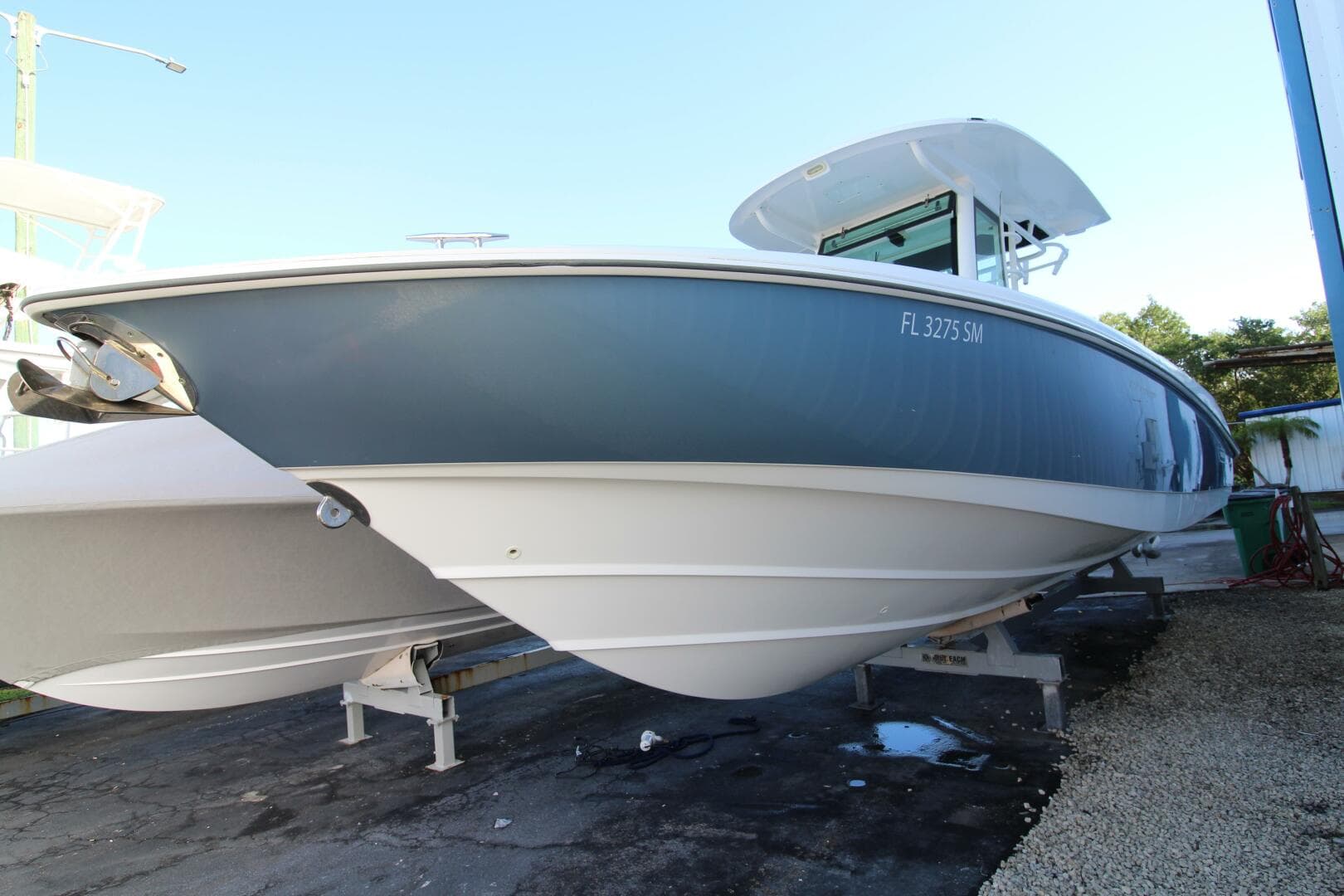 2015 Boston Whaler — photo 18