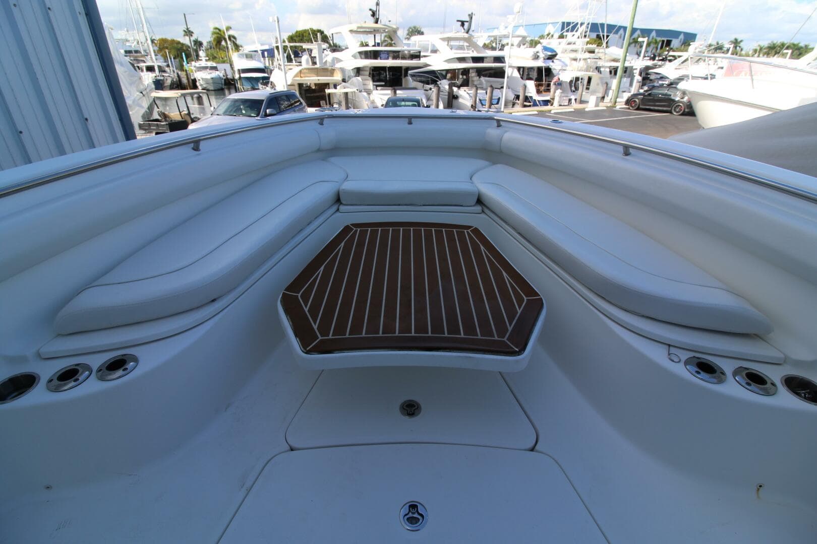 2015 Boston Whaler — photo 11