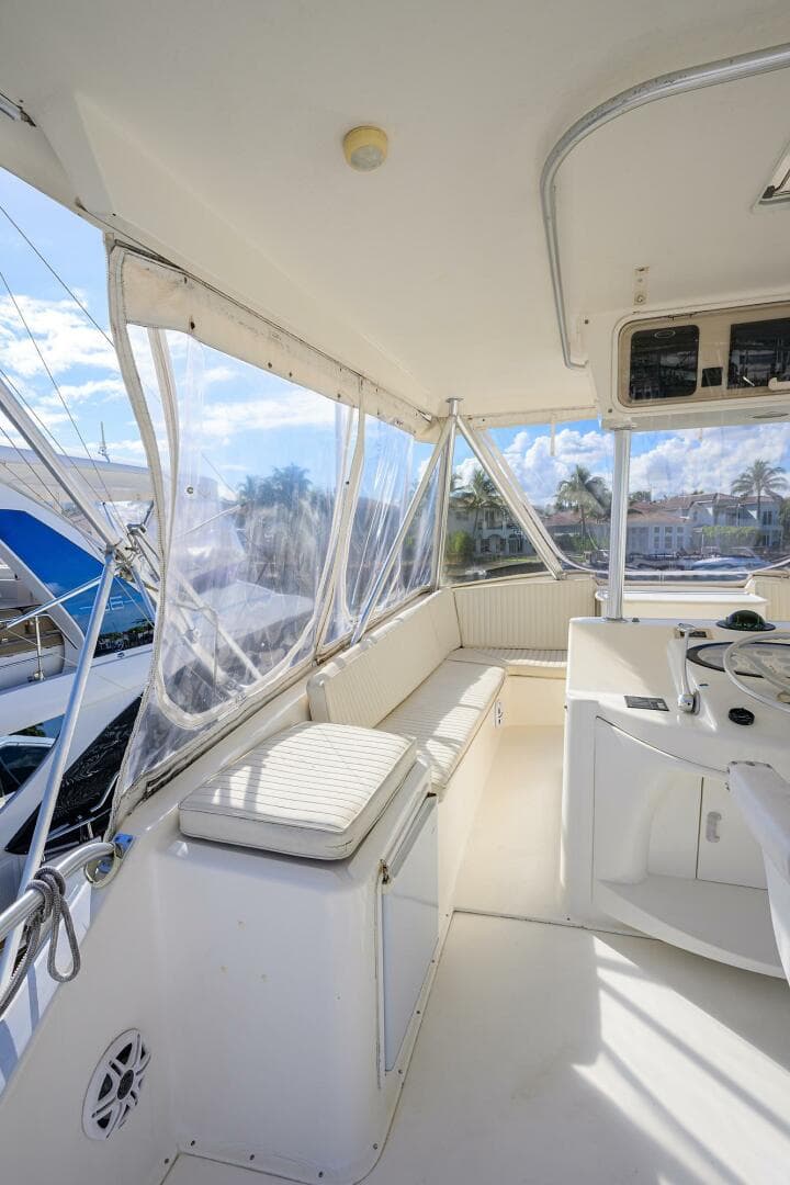 2001 Ocean Yachts Super Sport — photo 28