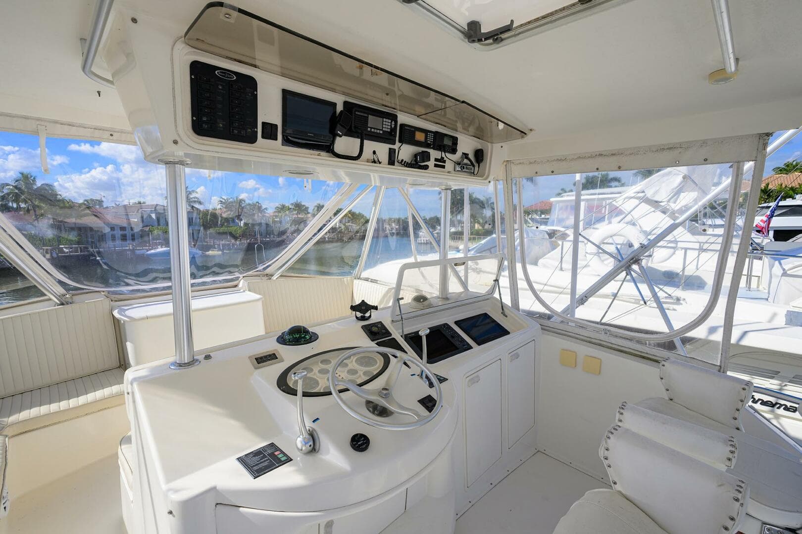 2001 Ocean Yachts Super Sport — photo 23