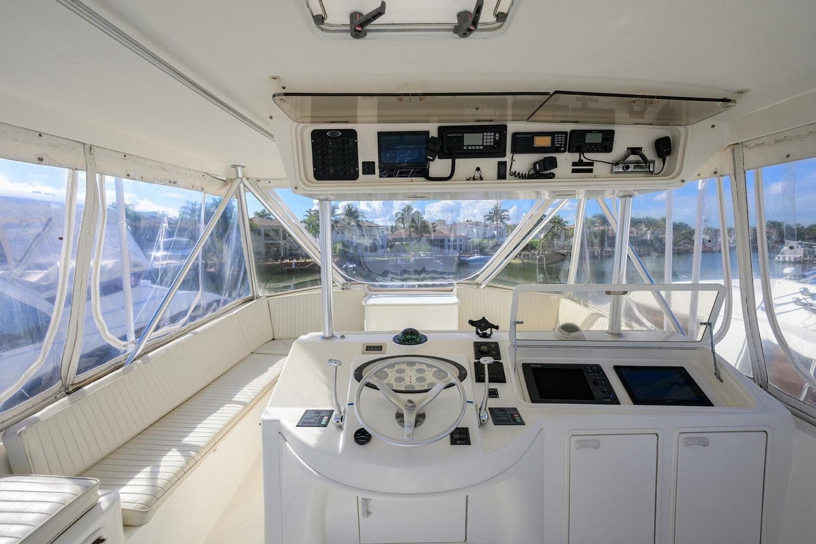 2001 Ocean Yachts Super Sport — photo 25