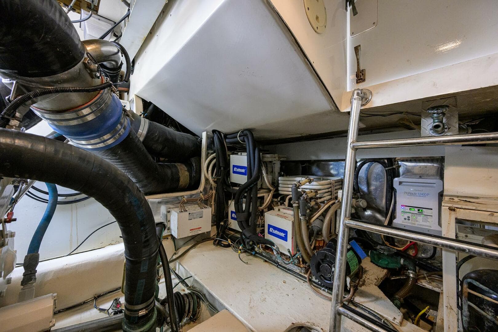 2001 Ocean Yachts Super Sport — photo 84