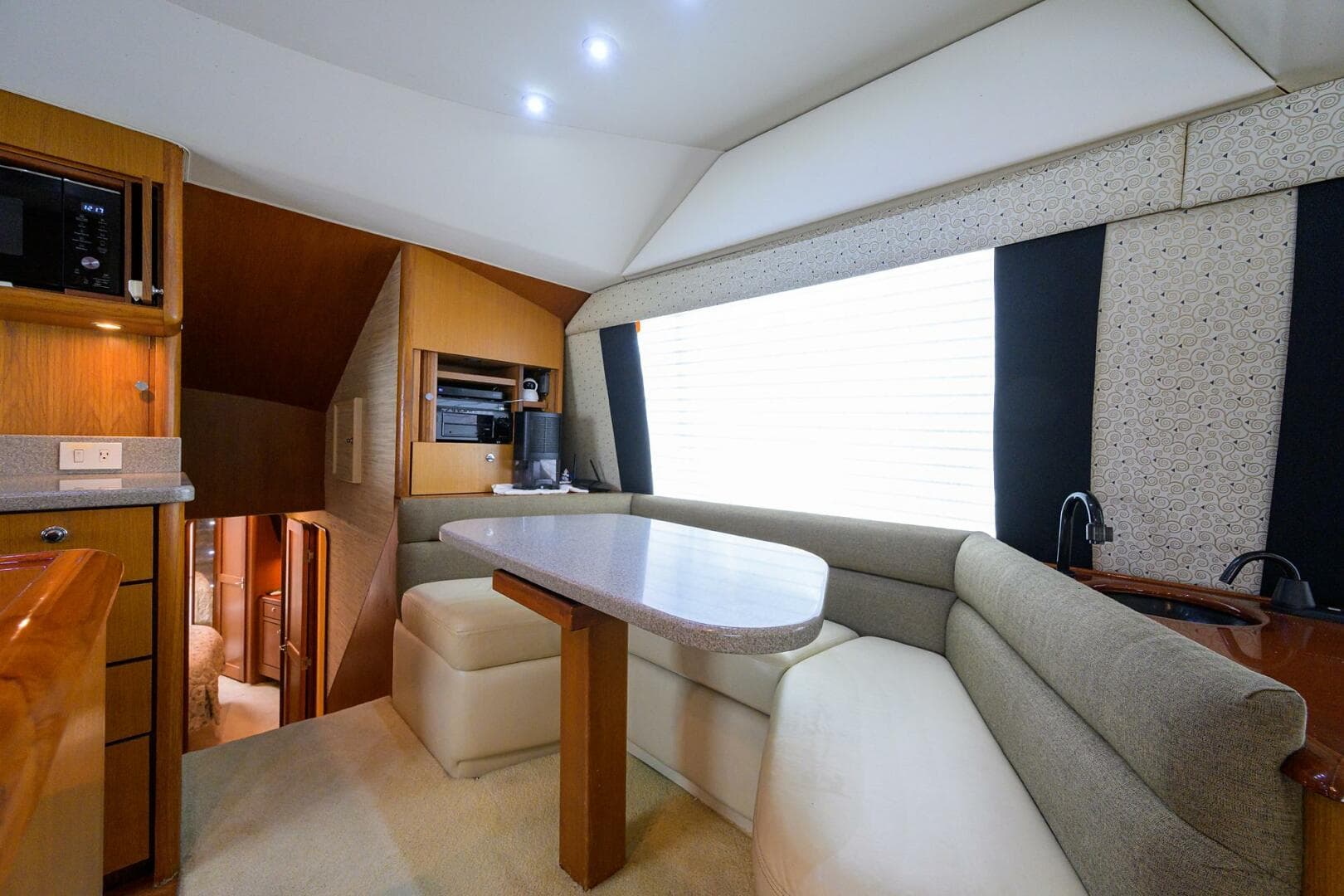 2001 Ocean Yachts Super Sport — photo 12