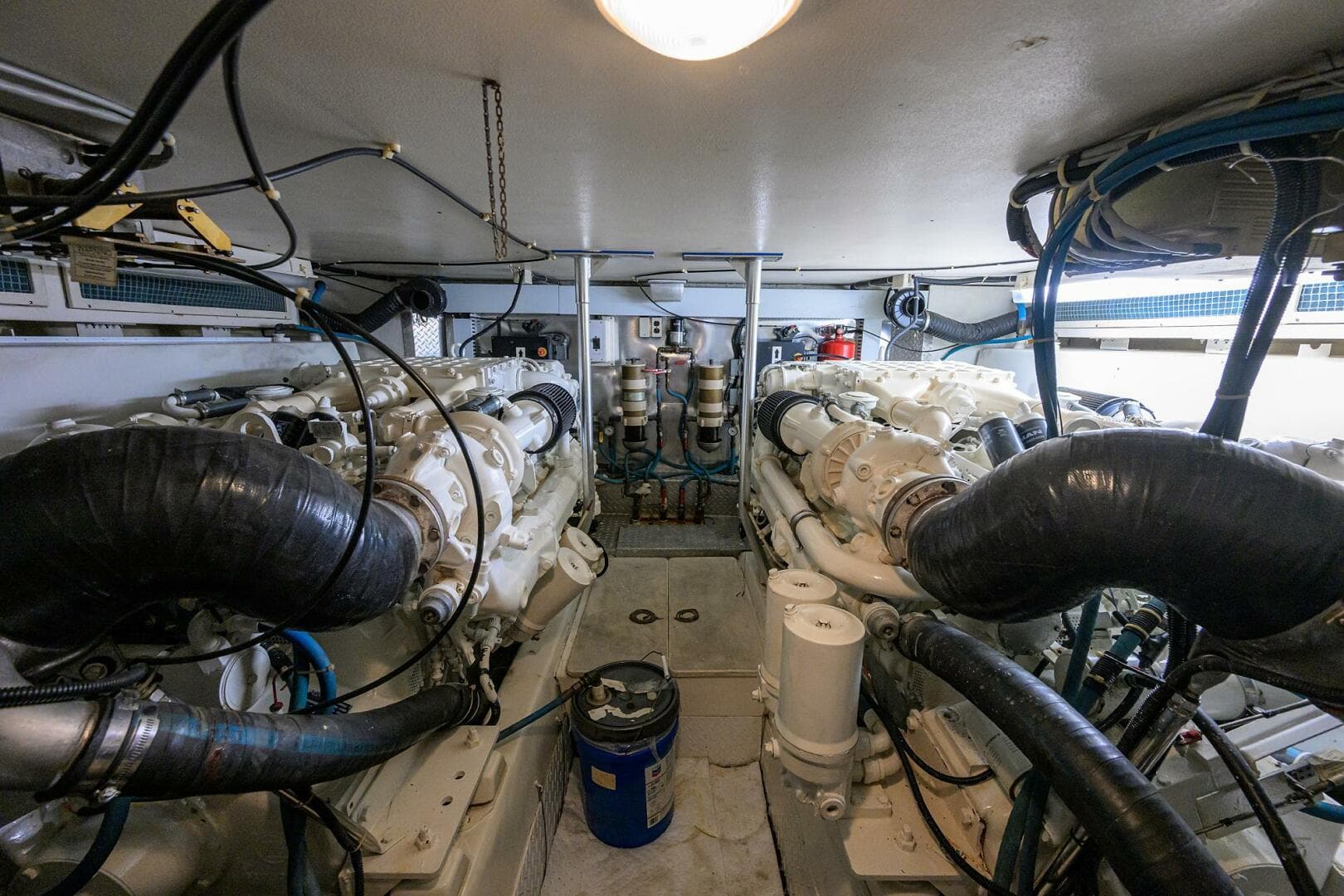 2001 Ocean Yachts Super Sport — photo 85