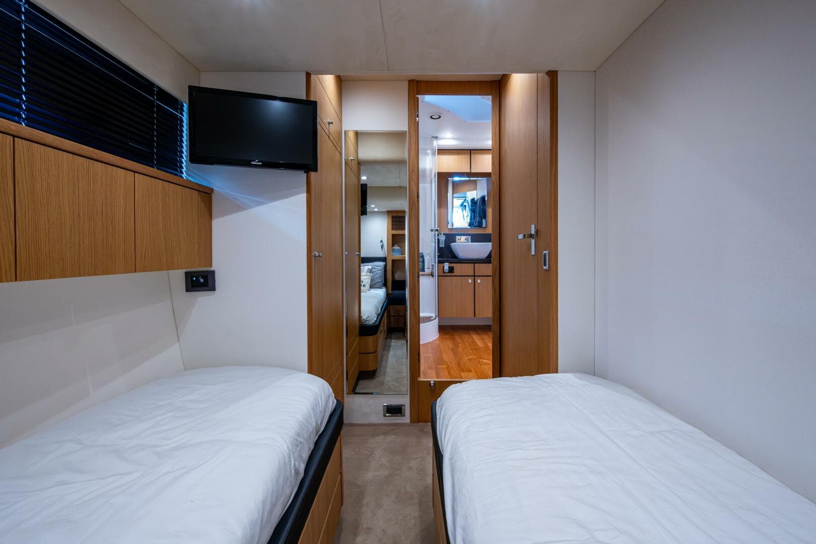 2015 Fairline 78 Squadron — photo 75