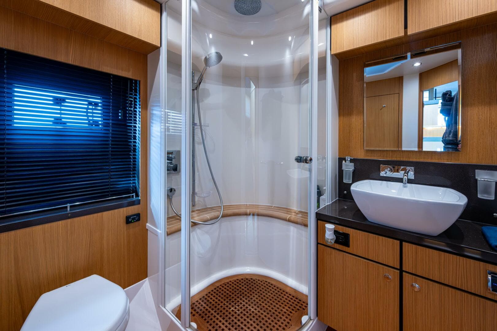 2015 Fairline 78 Squadron — photo 77