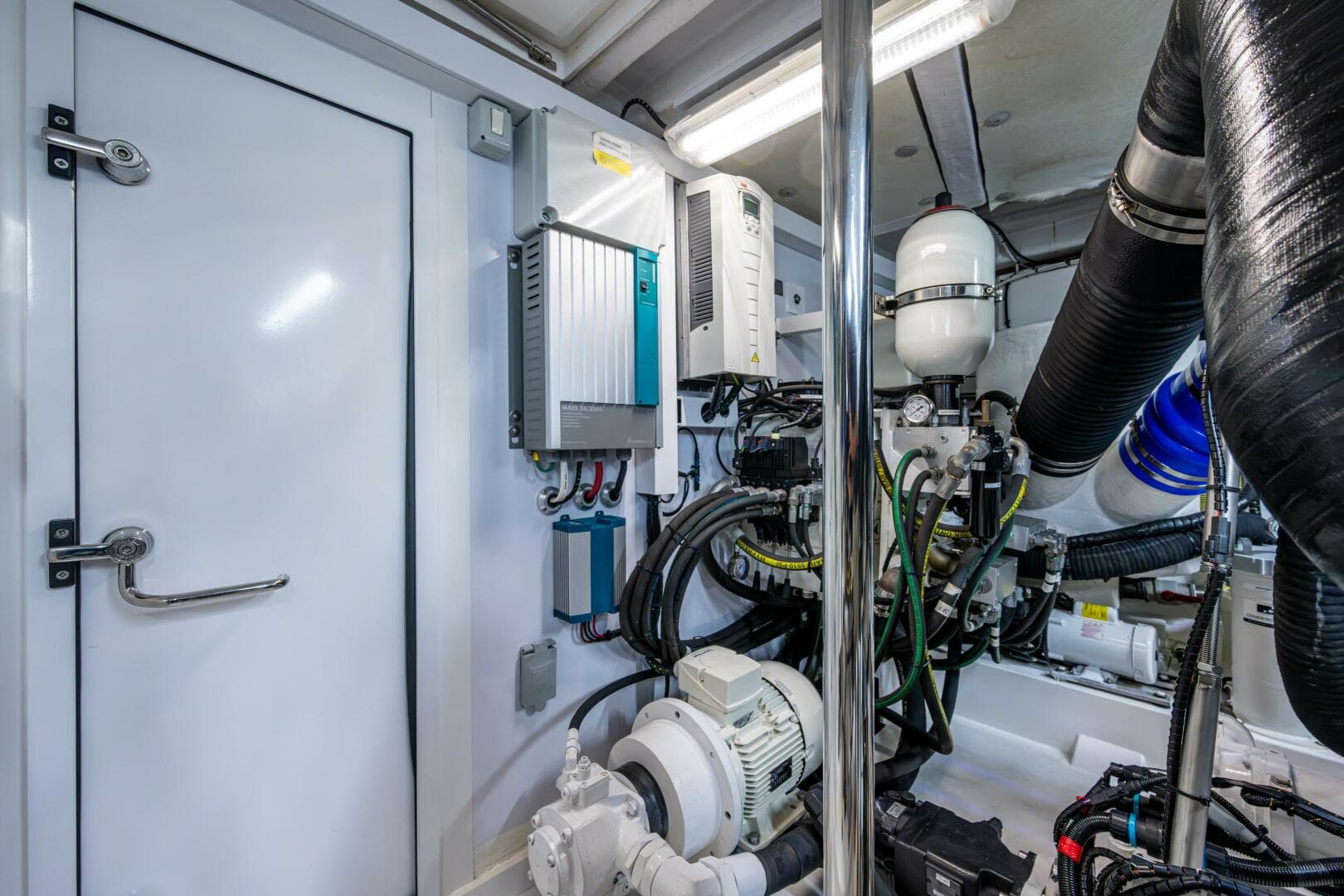 2015 Fairline 78 Squadron — photo 108