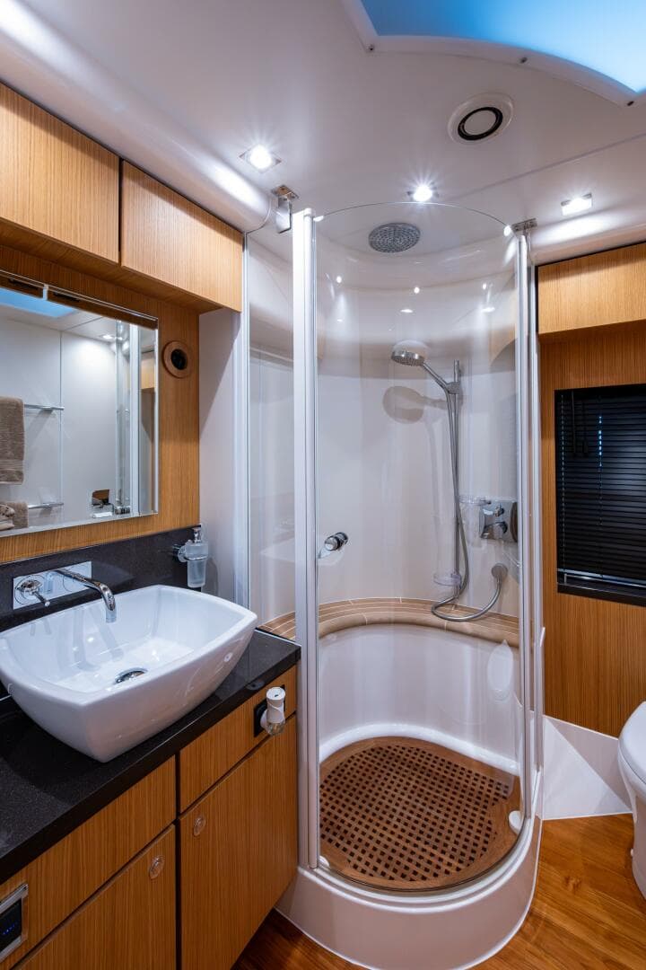 2015 Fairline 78 Squadron — photo 55