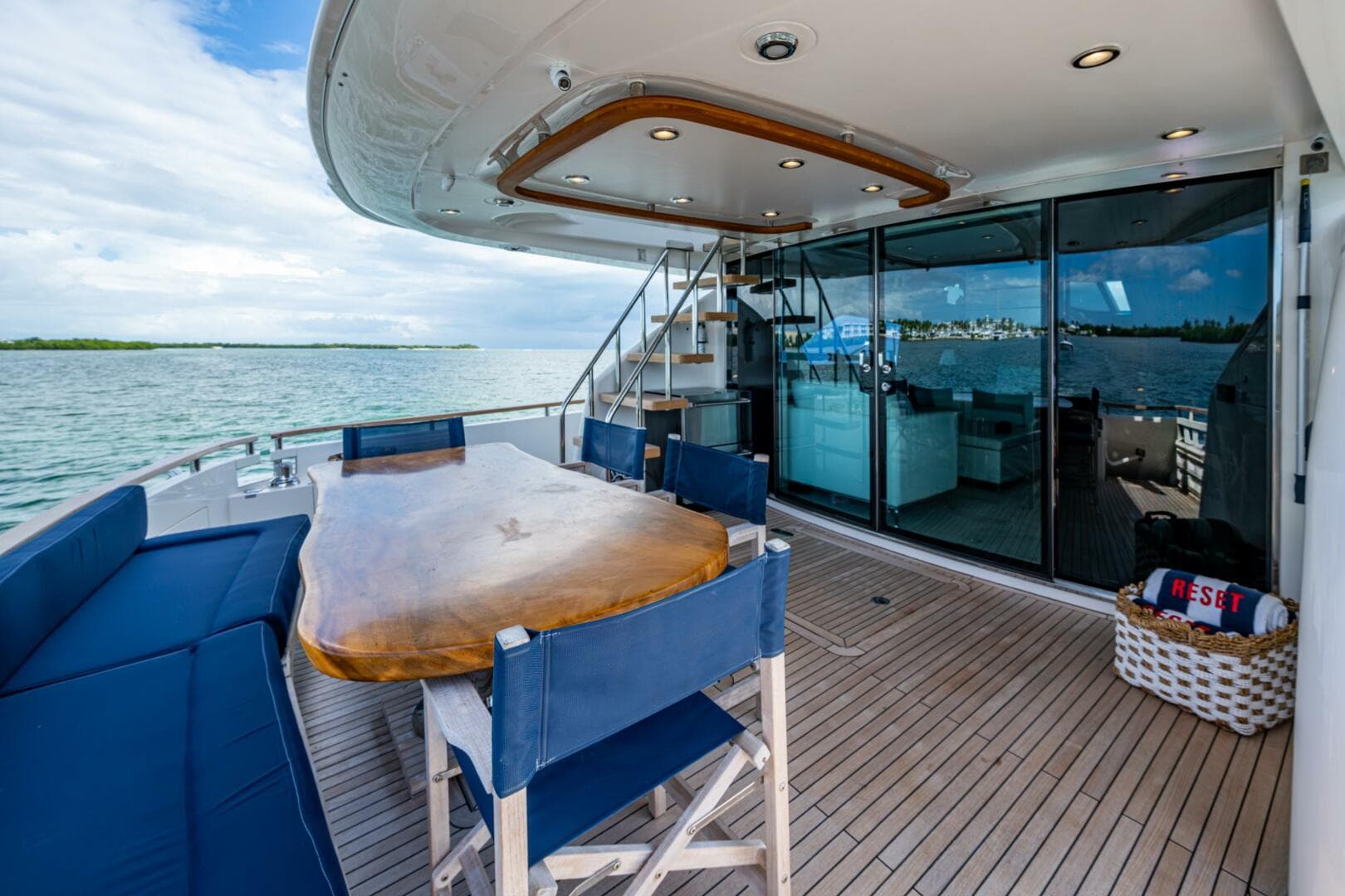 2015 Fairline 78 Squadron — photo 21