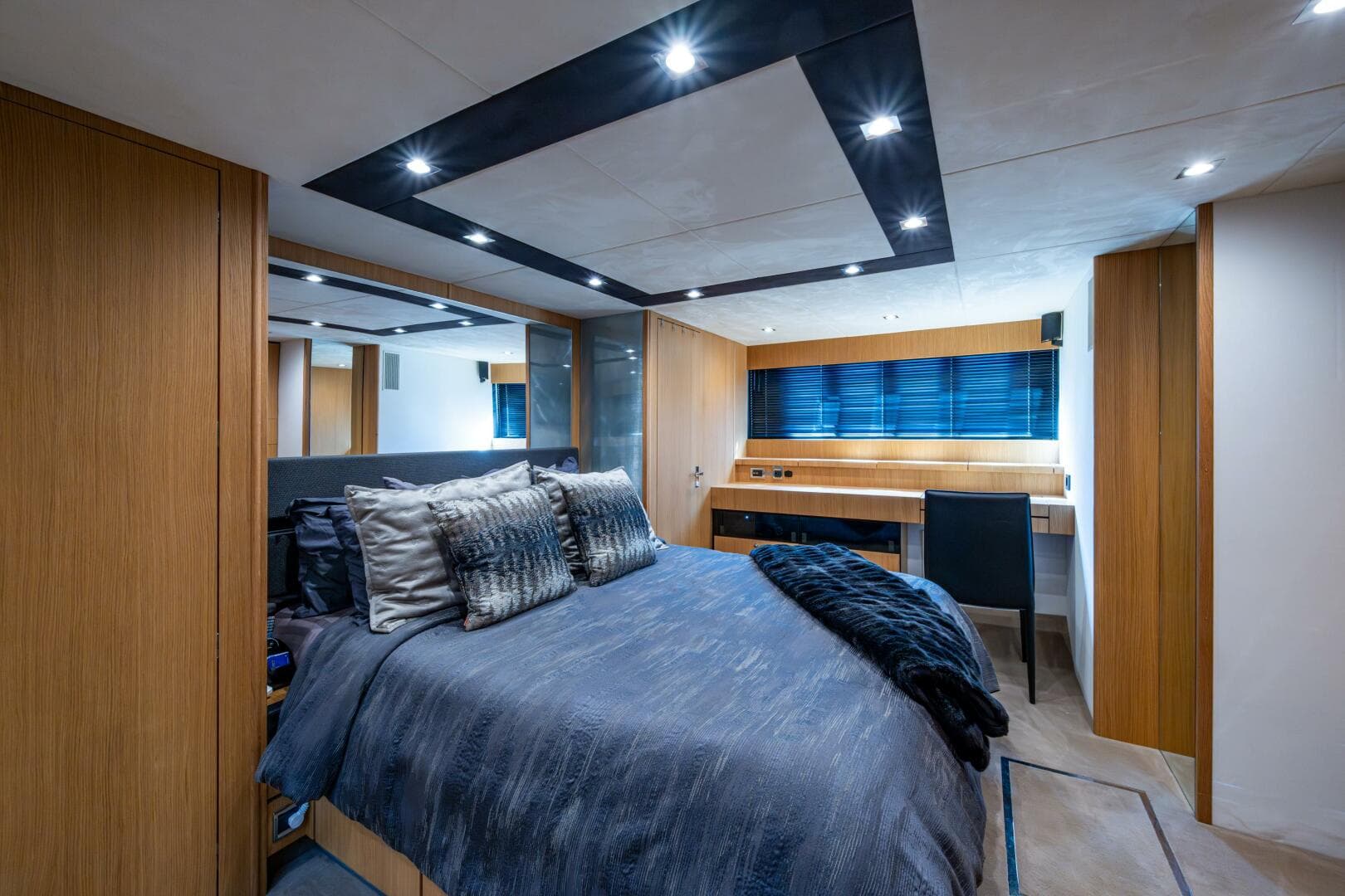 2015 Fairline 78 Squadron — photo 66